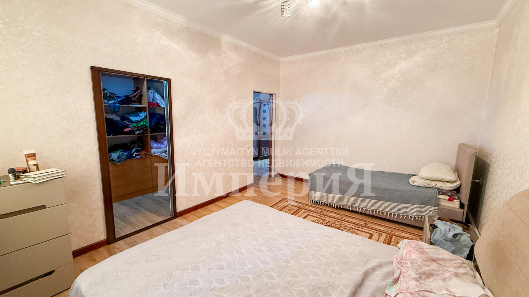6-комнантный квартира, 239.0 м²,Новый переулок за 70 000 000