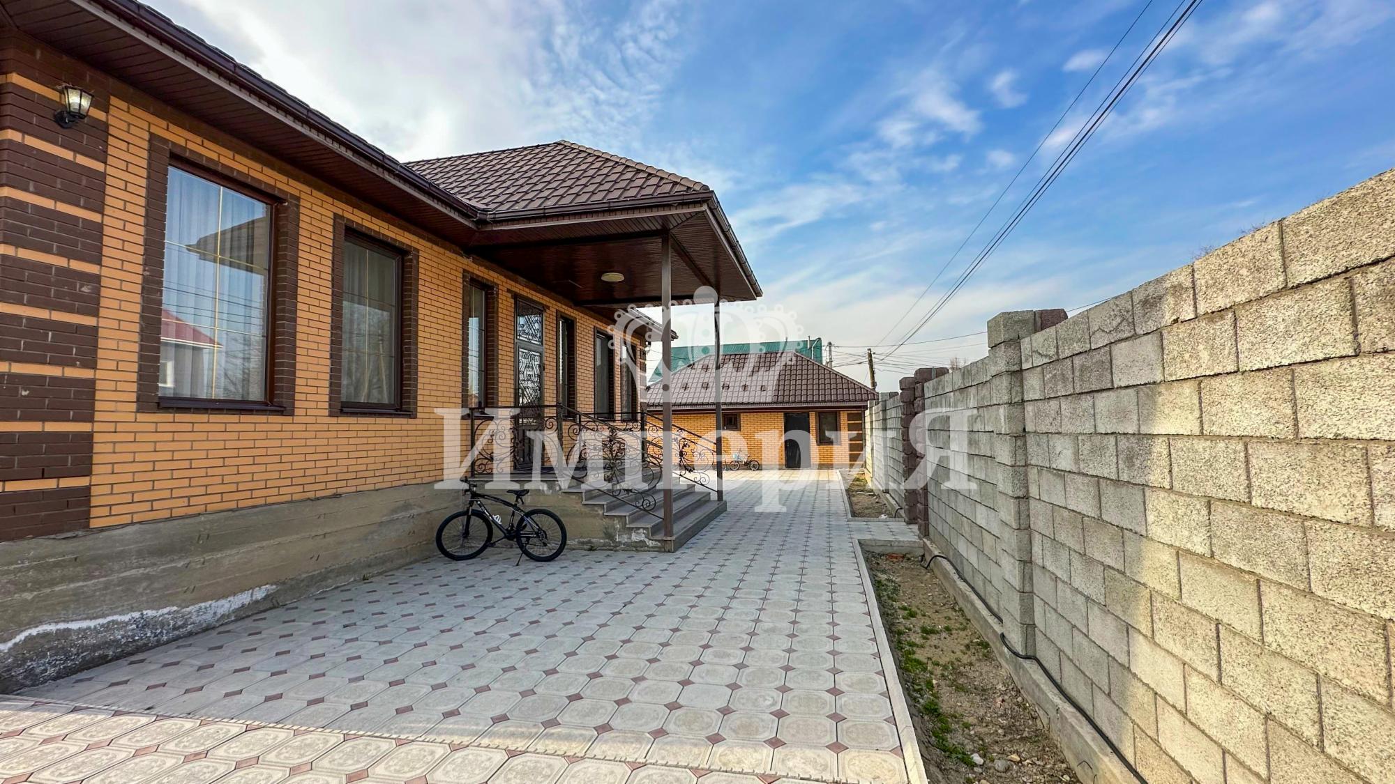4-комнантный квартира, 140.0 м²,Бактыбаева за 59 000 000