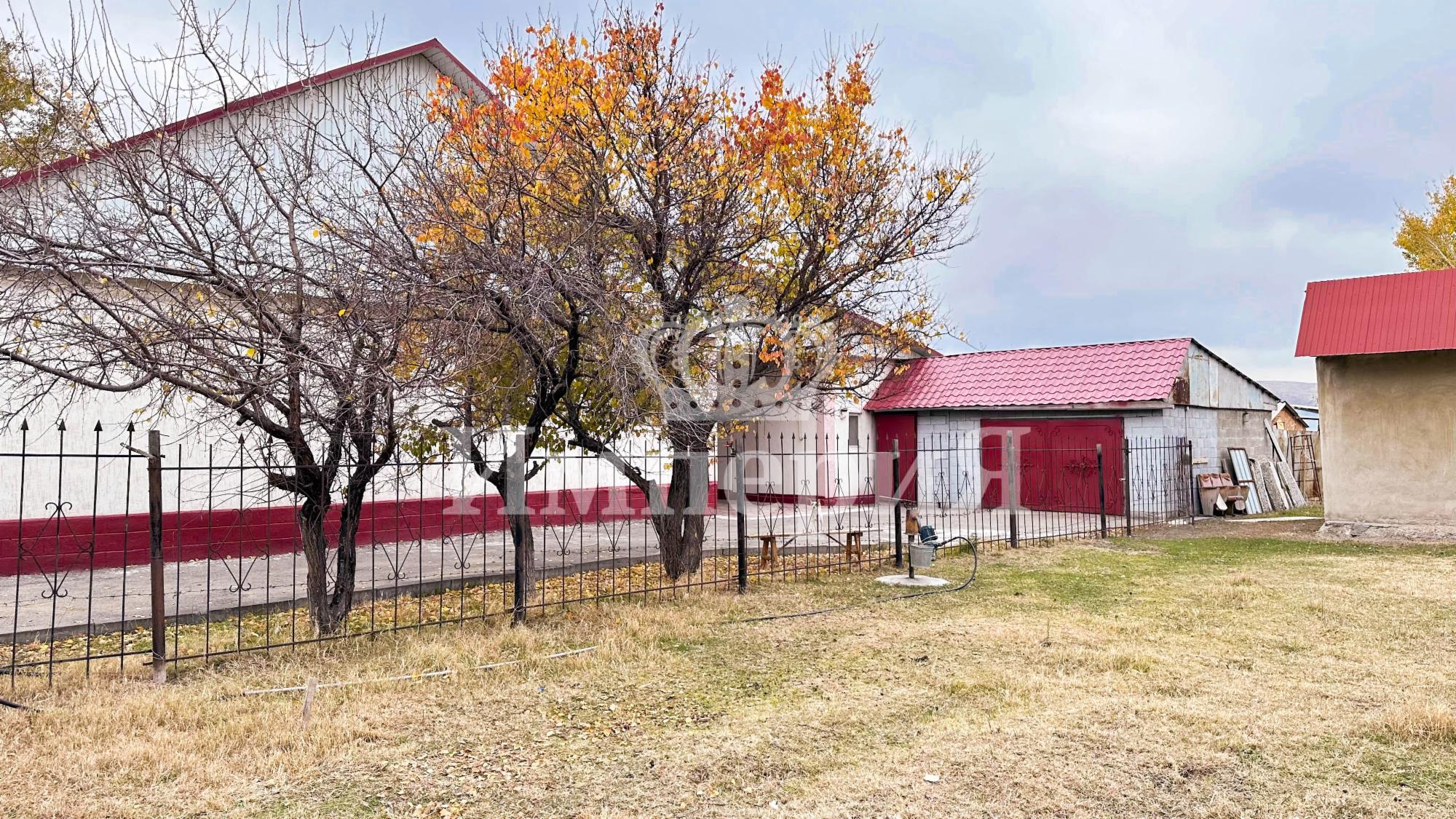 5-комнантный квартира, 126.0 м²,Карасай Батыра за 25 000 000