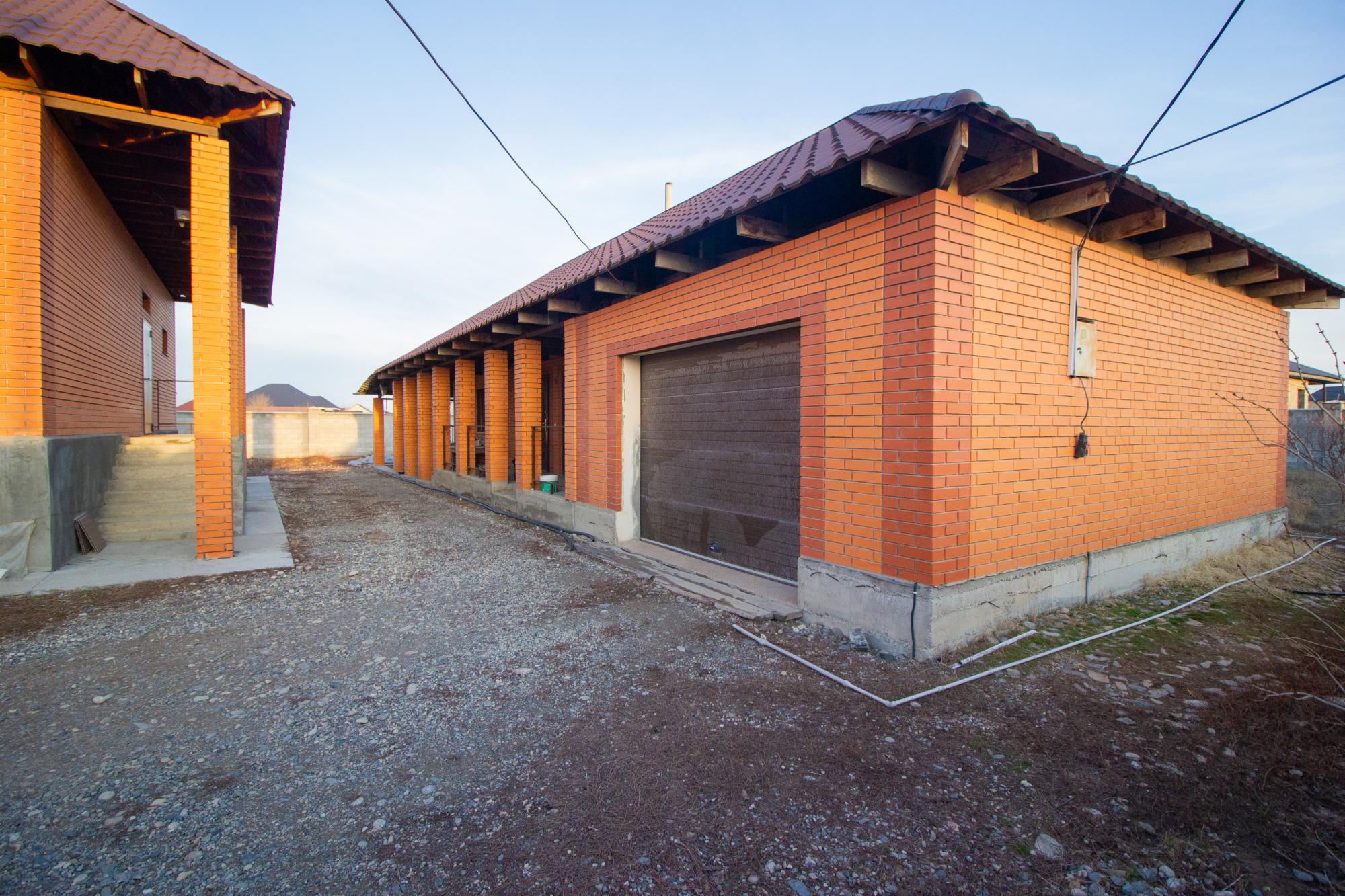 8-комнантный квартира, 267.0 м²,Баян батыра за 64 000 000