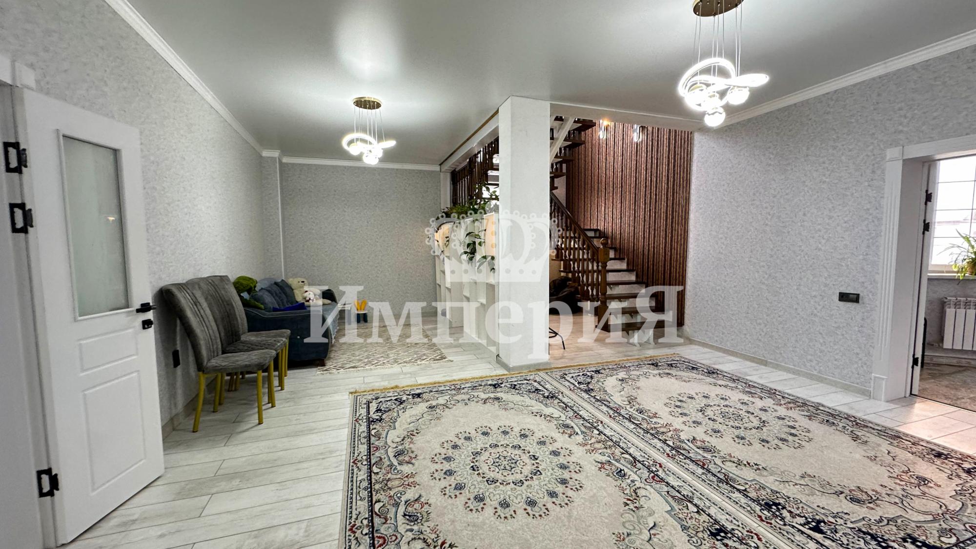 6-комнантный квартира, 310.0 м²,Айтыкова за 135 000 000