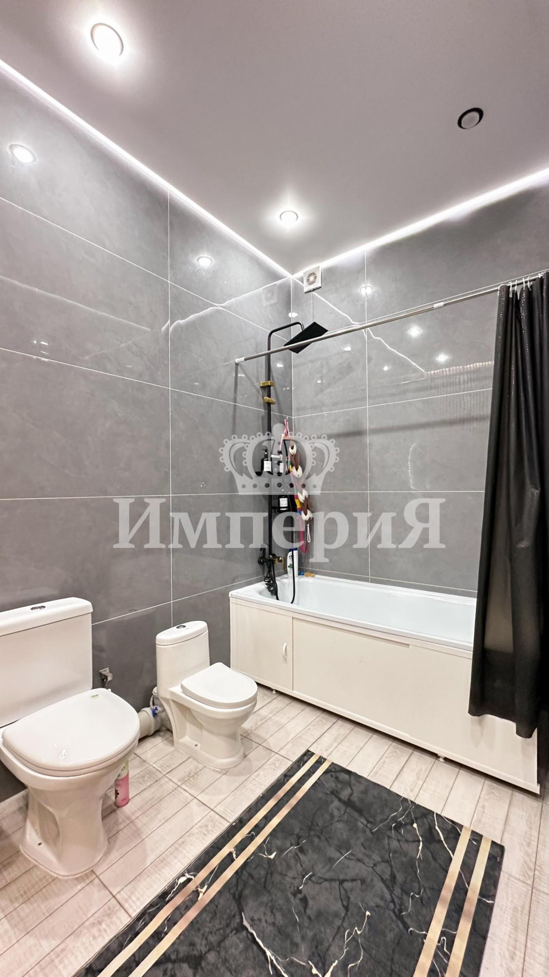 6-комнантный квартира, 180.0 м²,Избасарова за 67 000 000