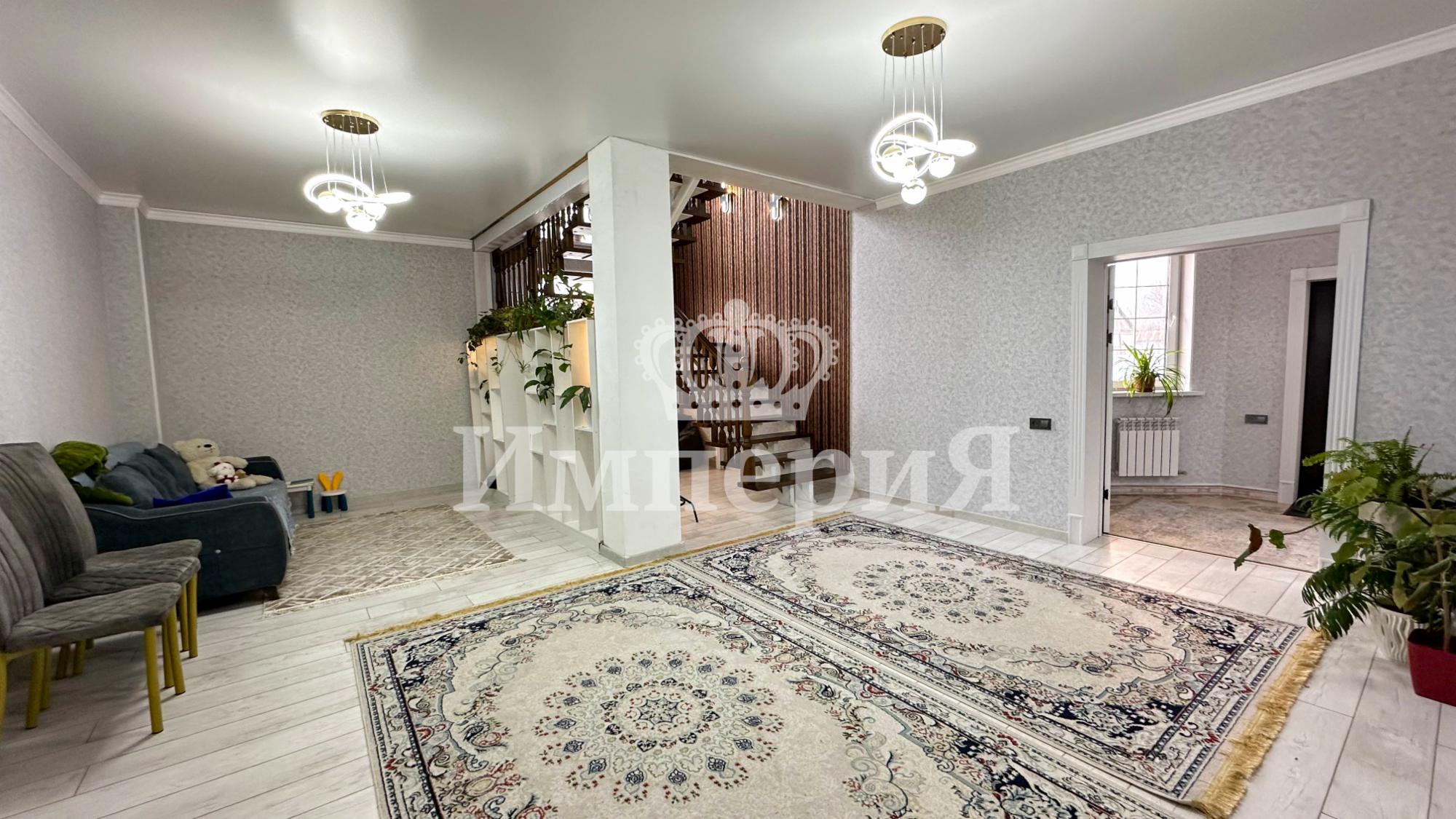 6-комнантный квартира, 310.0 м²,Айтыкова за 135 000 000