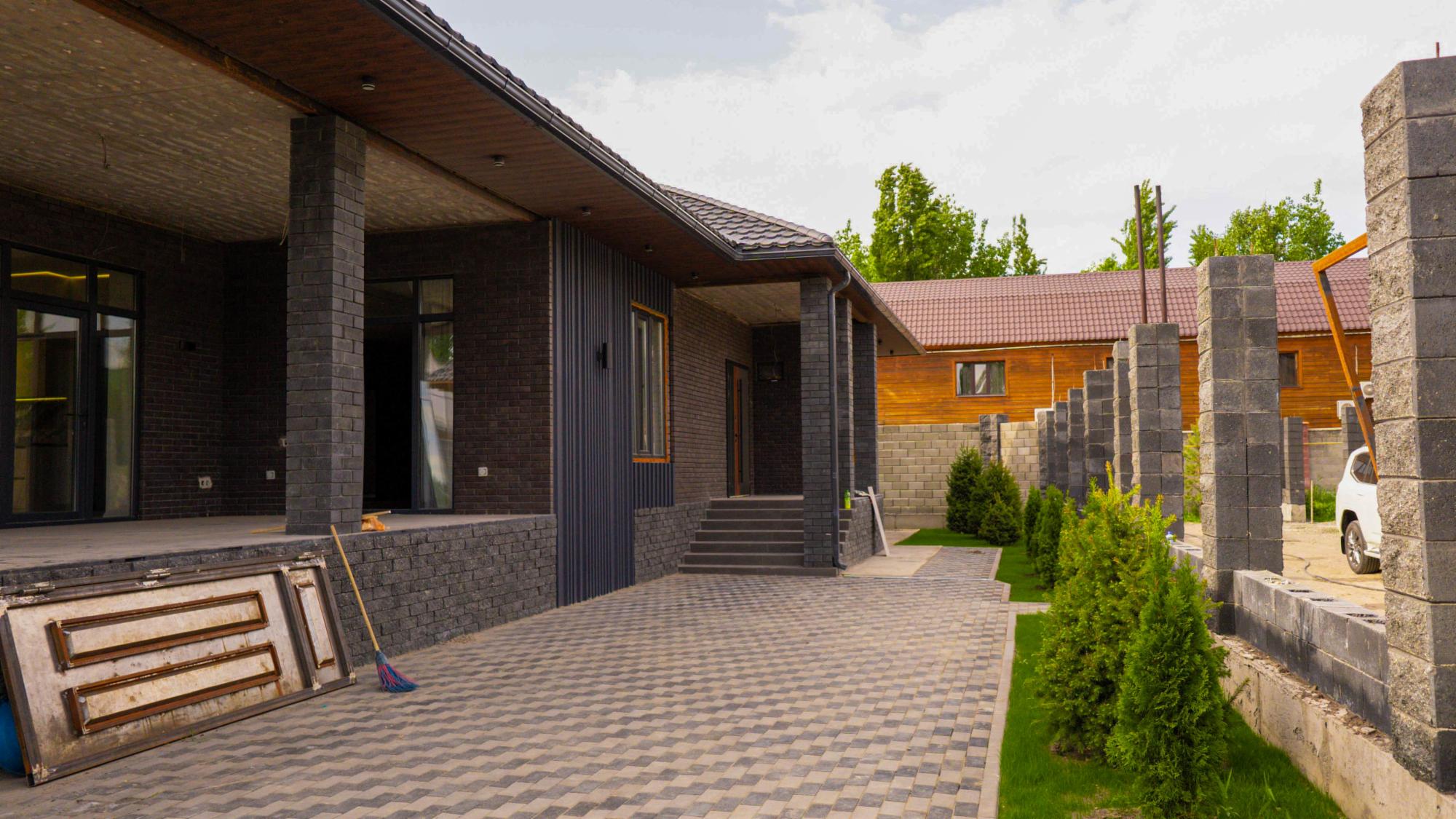 4-комнантный квартира, 280.0 м²,Маметова за 128 000 000