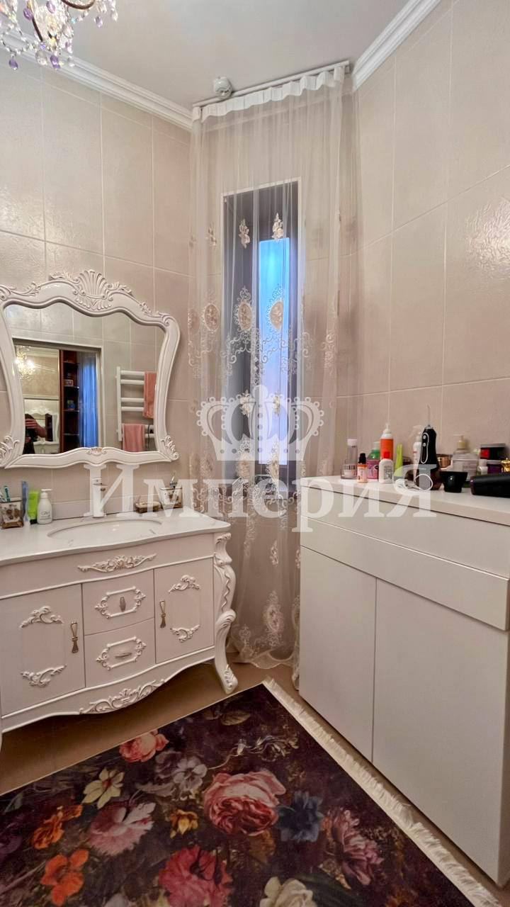 5-комнантный квартира, 168.0 м²,Казыбаева за 70 000 000