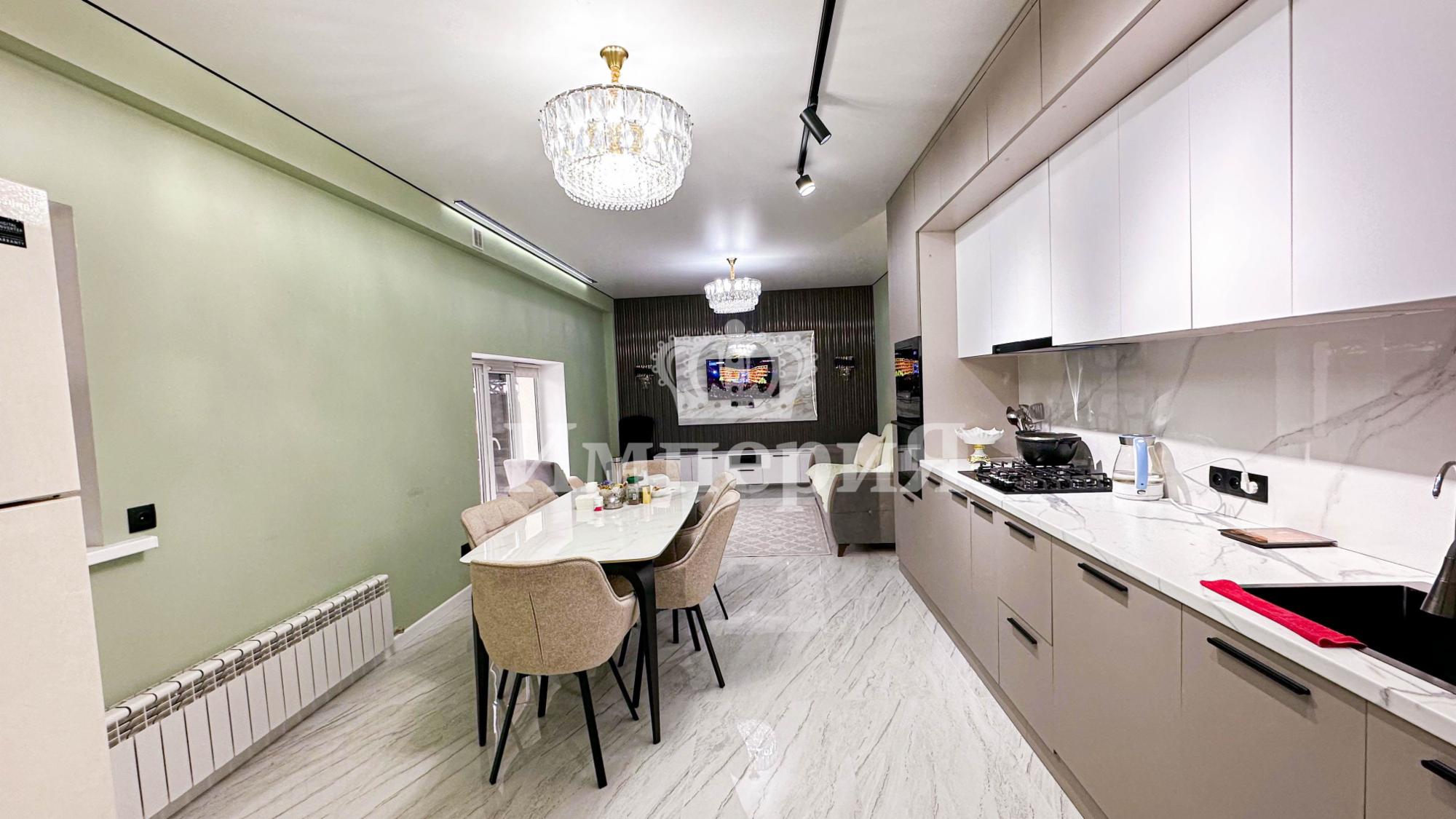 6-комнантный квартира, 236.0 м²,Айдарлы за 80 000 000