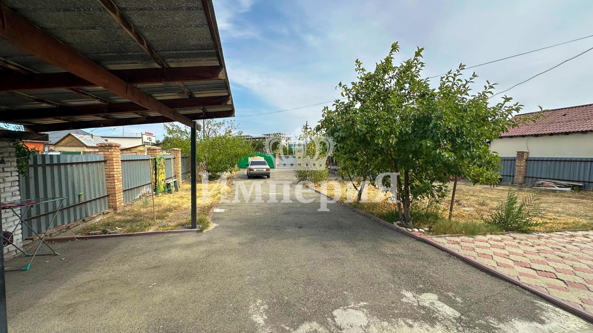 3-комнантный квартира, 165.0 м²,Кадыржанова за 60 000 000