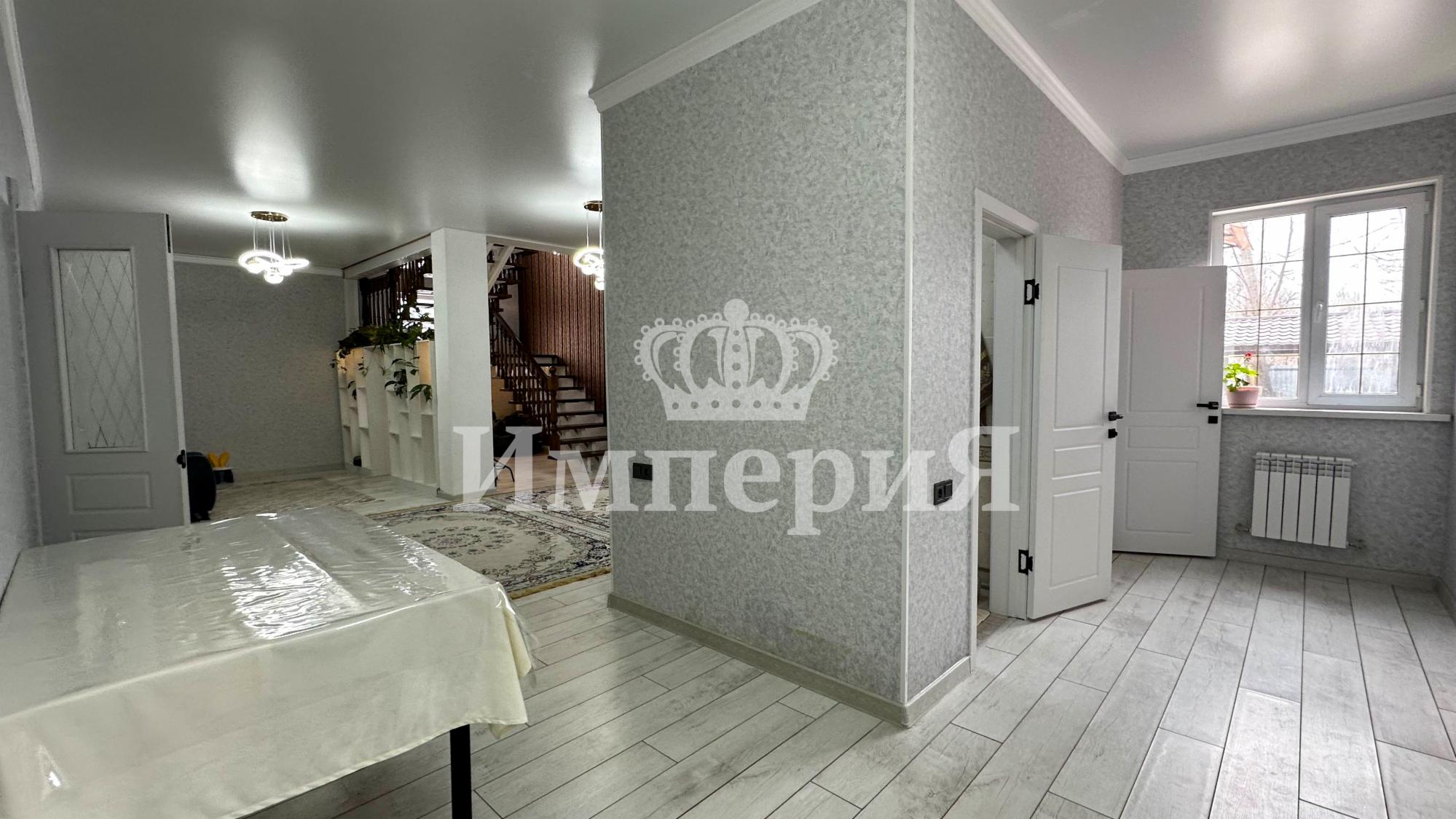 6-комнантный квартира, 310.0 м²,Айтыкова за 135 000 000