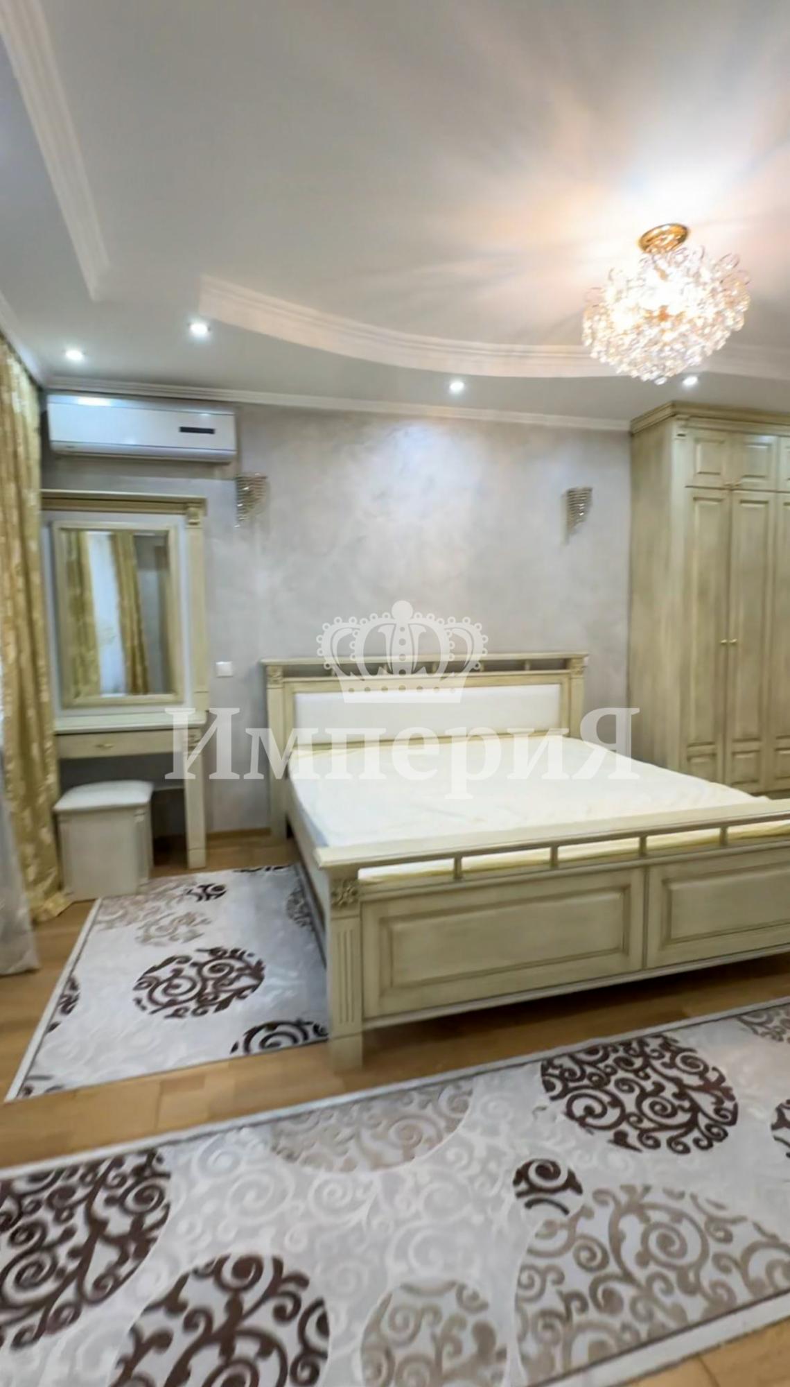 5-комнантная квартира, 180.0 м²,Каратал за 80 000 000