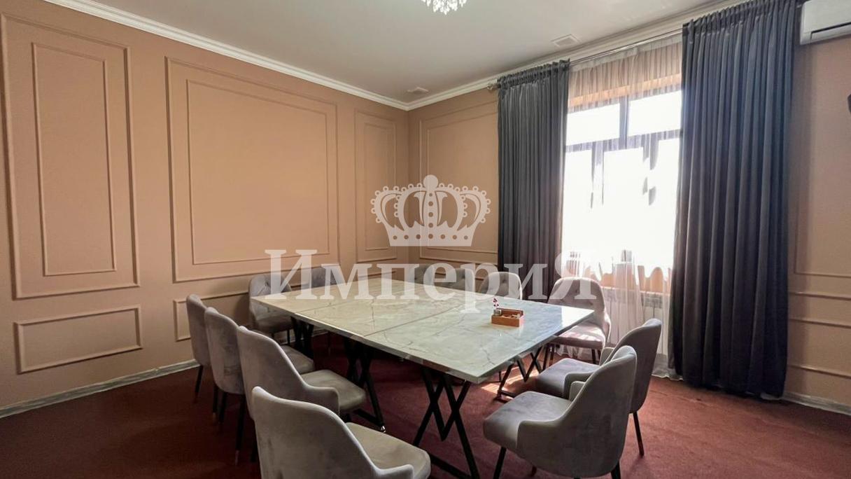 7-комнантный квартира, 428.0 м²,Желтоксан за 230 000 000