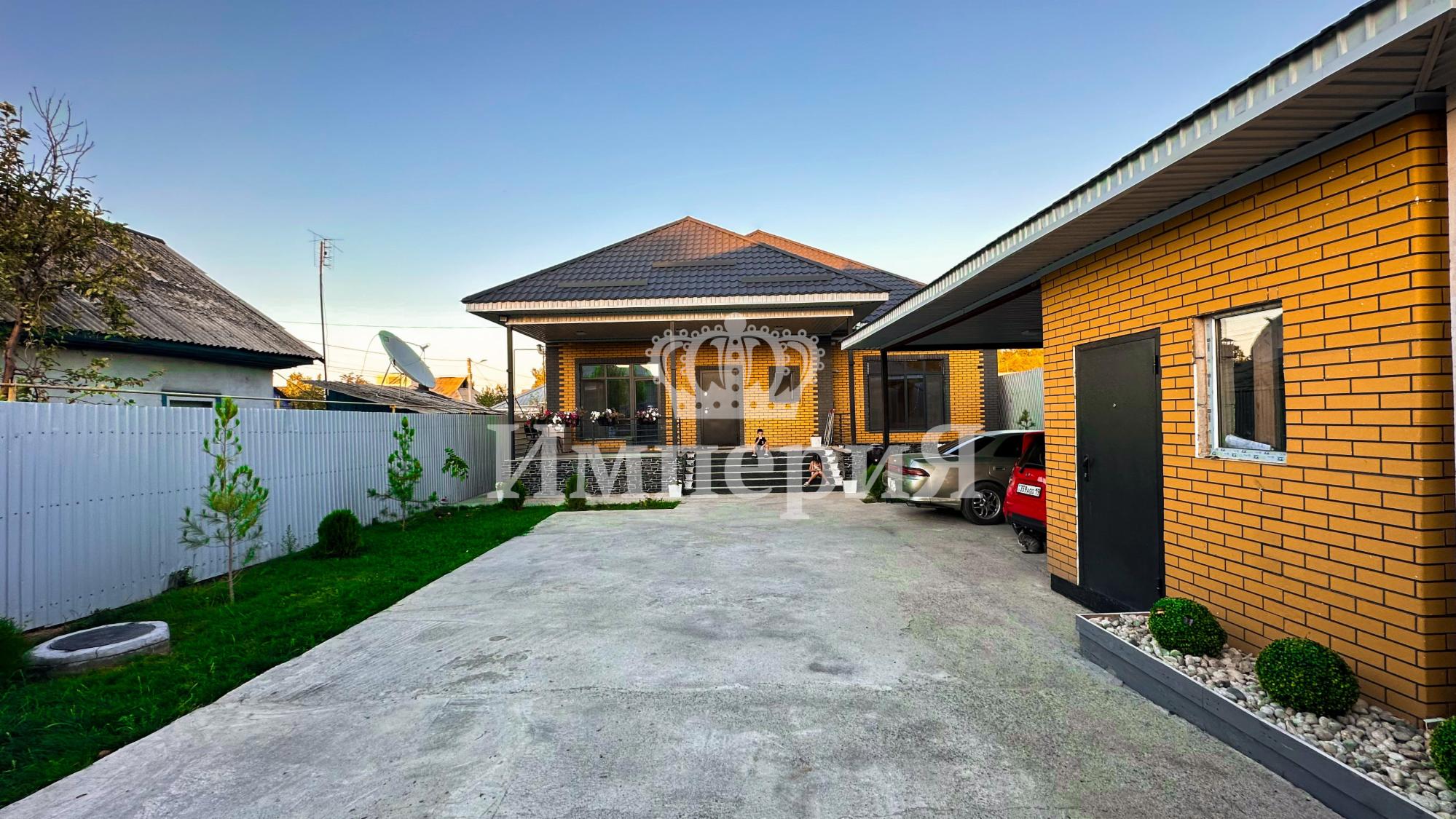 6-комнантный квартира, 180.0 м²,Избасарова за 67 000 000