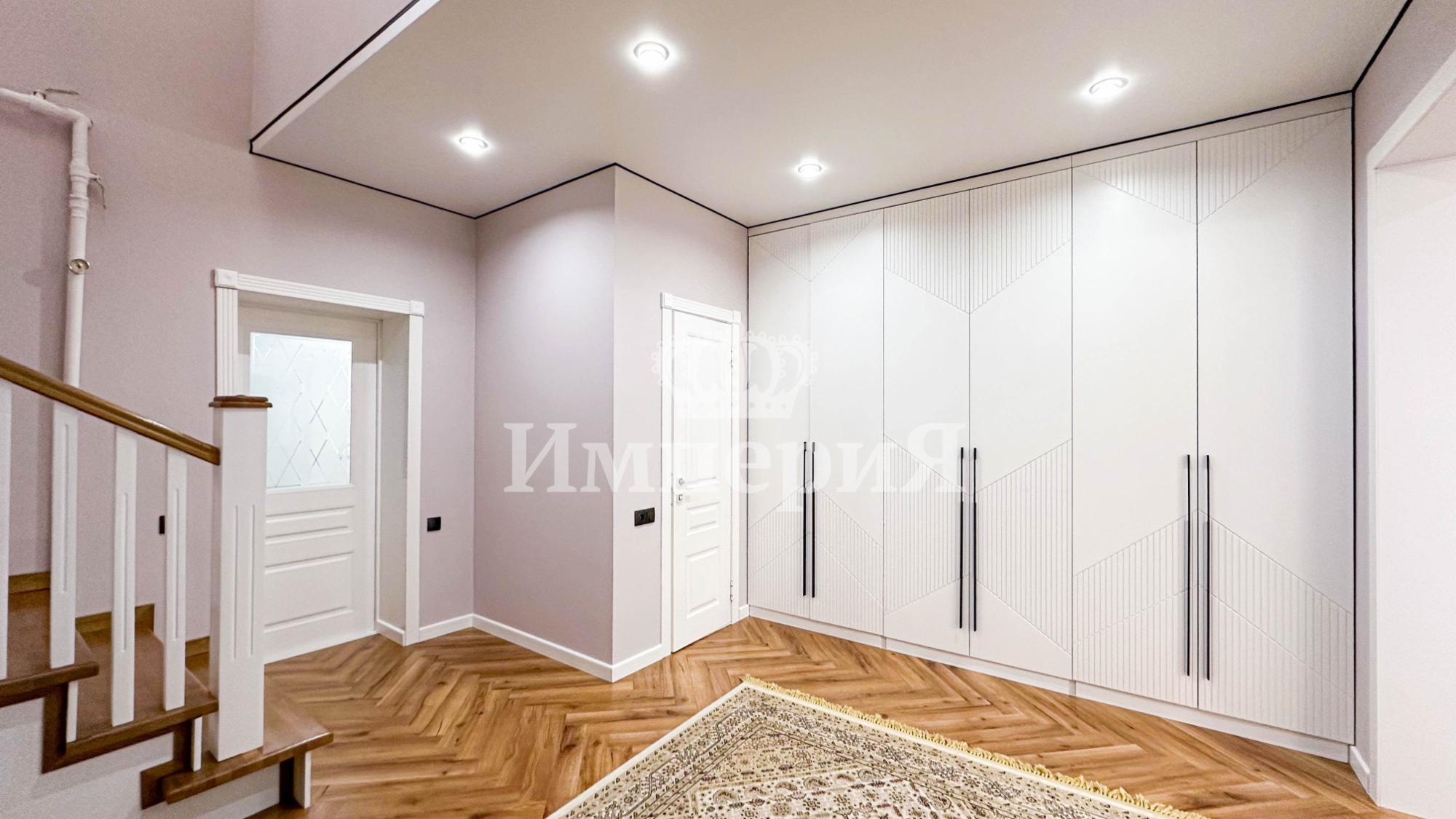 6-комнантный квартира, 236.0 м²,Айдарлы за 80 000 000