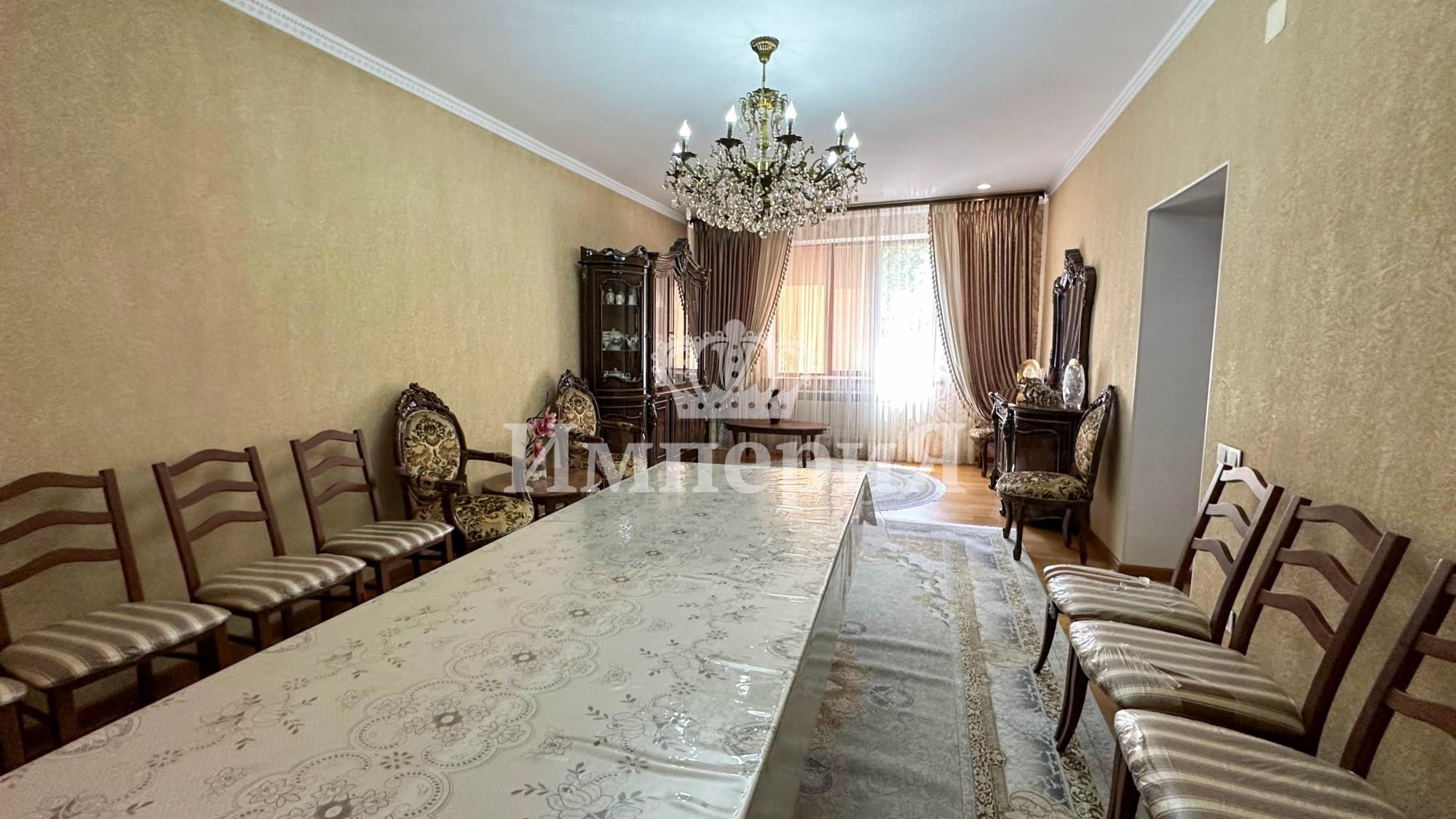 7-комнантный квартира, 158.0 м²,Акын Сара за 85 000 000