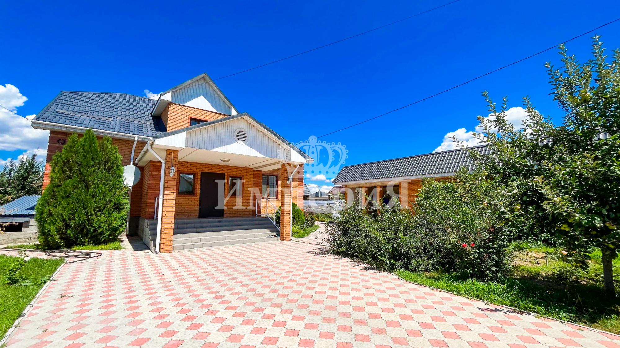 8-комнантный квартира, 270.0 м²,Айманова за 70 000 000