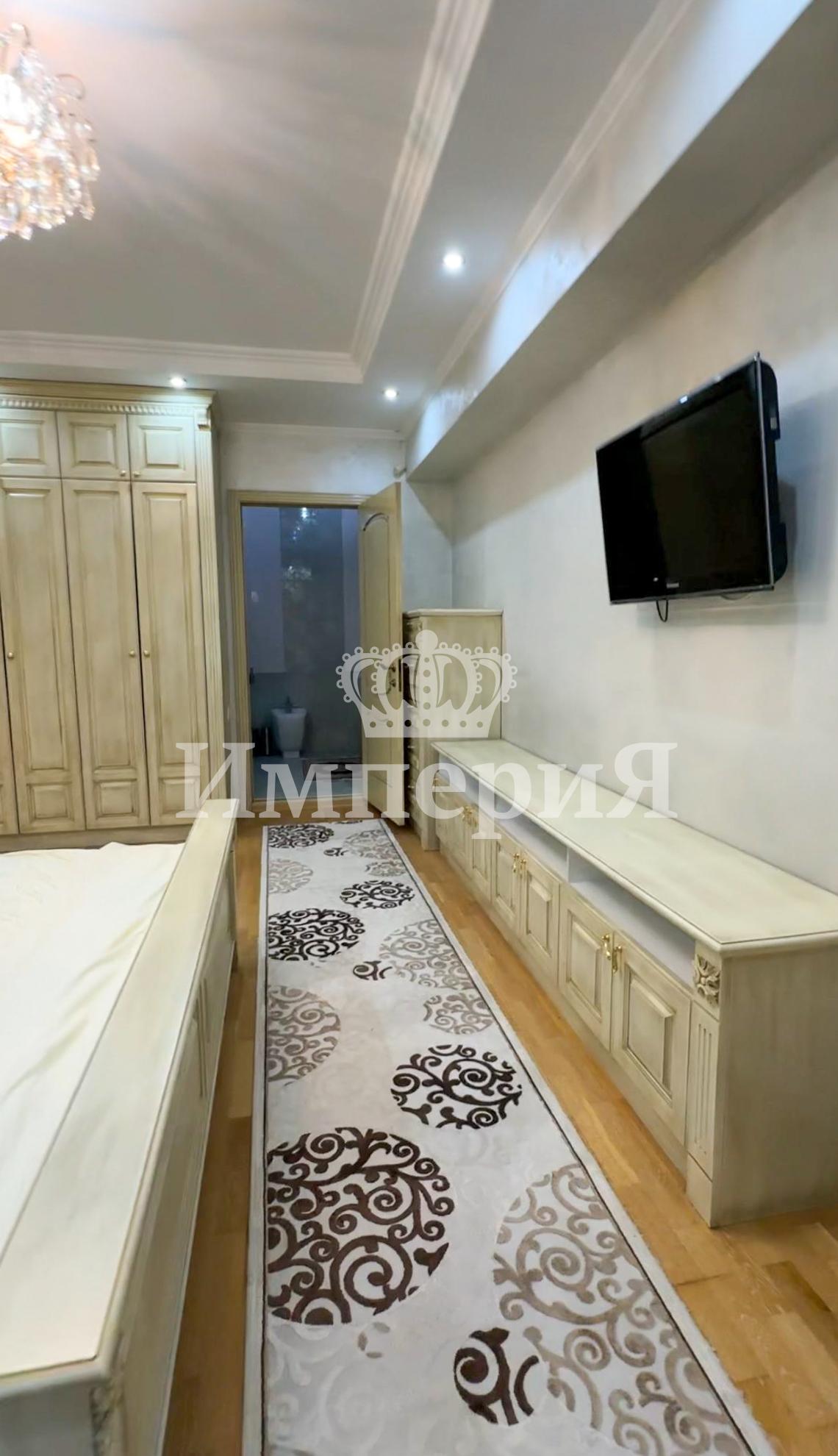 5-комнантная квартира, 180.0 м²,Каратал за 80 000 000