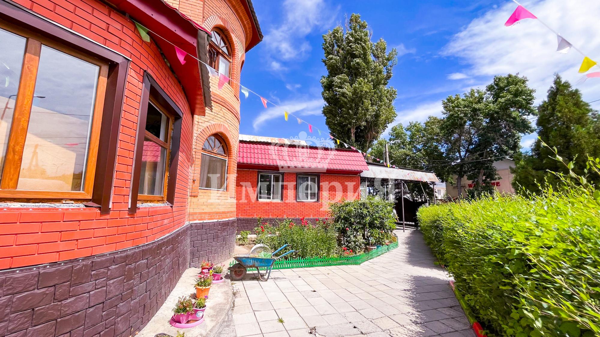 10-комнантный квартира, 600.0 м²,Биржан Сал за 190 000 000