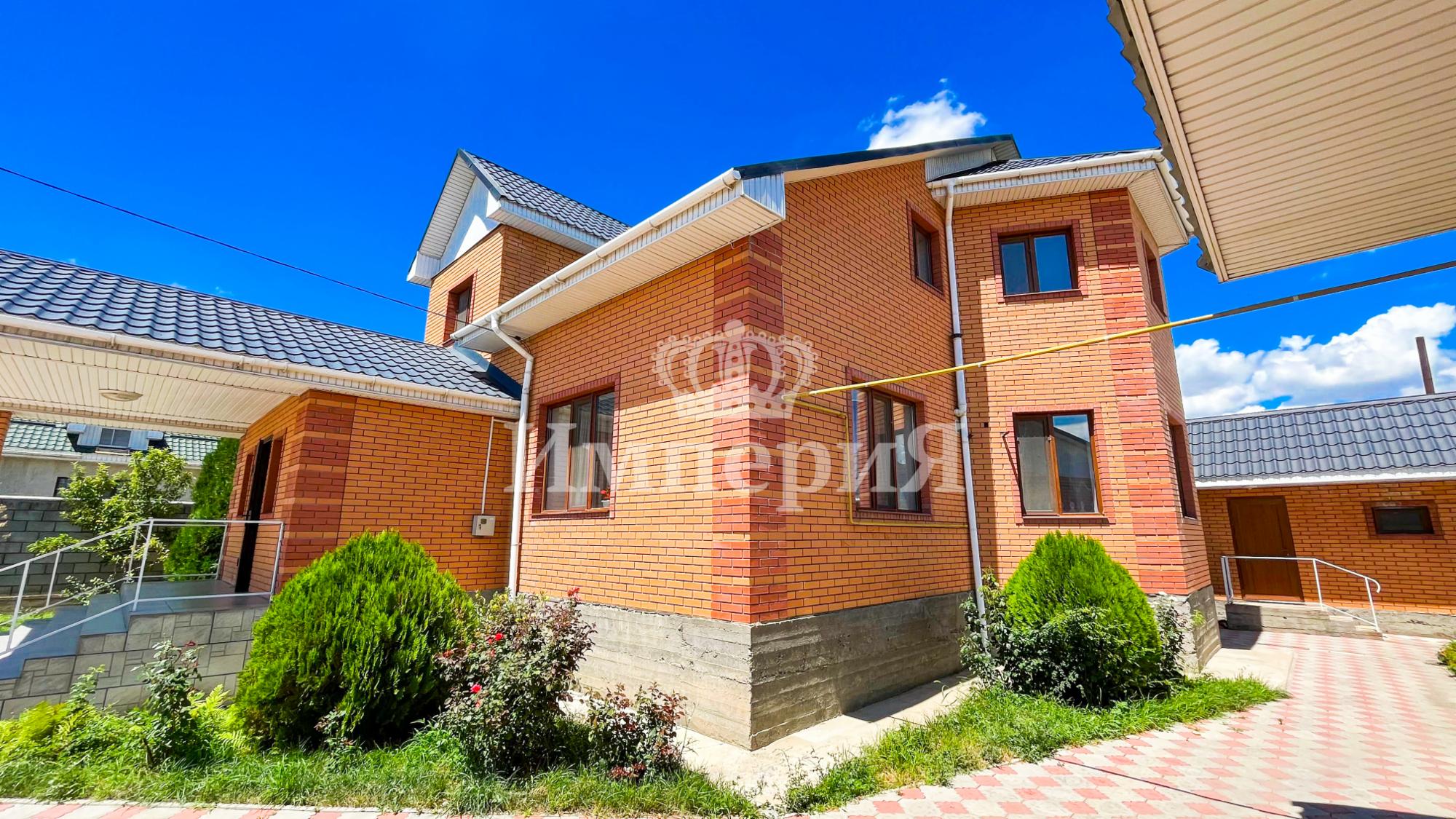 8-комнантный квартира, 270.0 м²,Айманова за 70 000 000