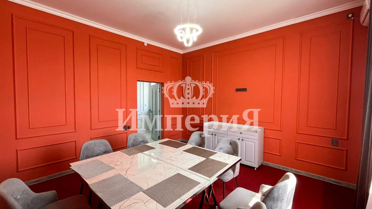 7-комнантный квартира, 428.0 м²,Желтоксан за 230 000 000