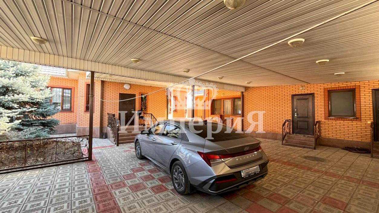 5-комнантный квартира, 168.0 м²,Казыбаева за 70 000 000