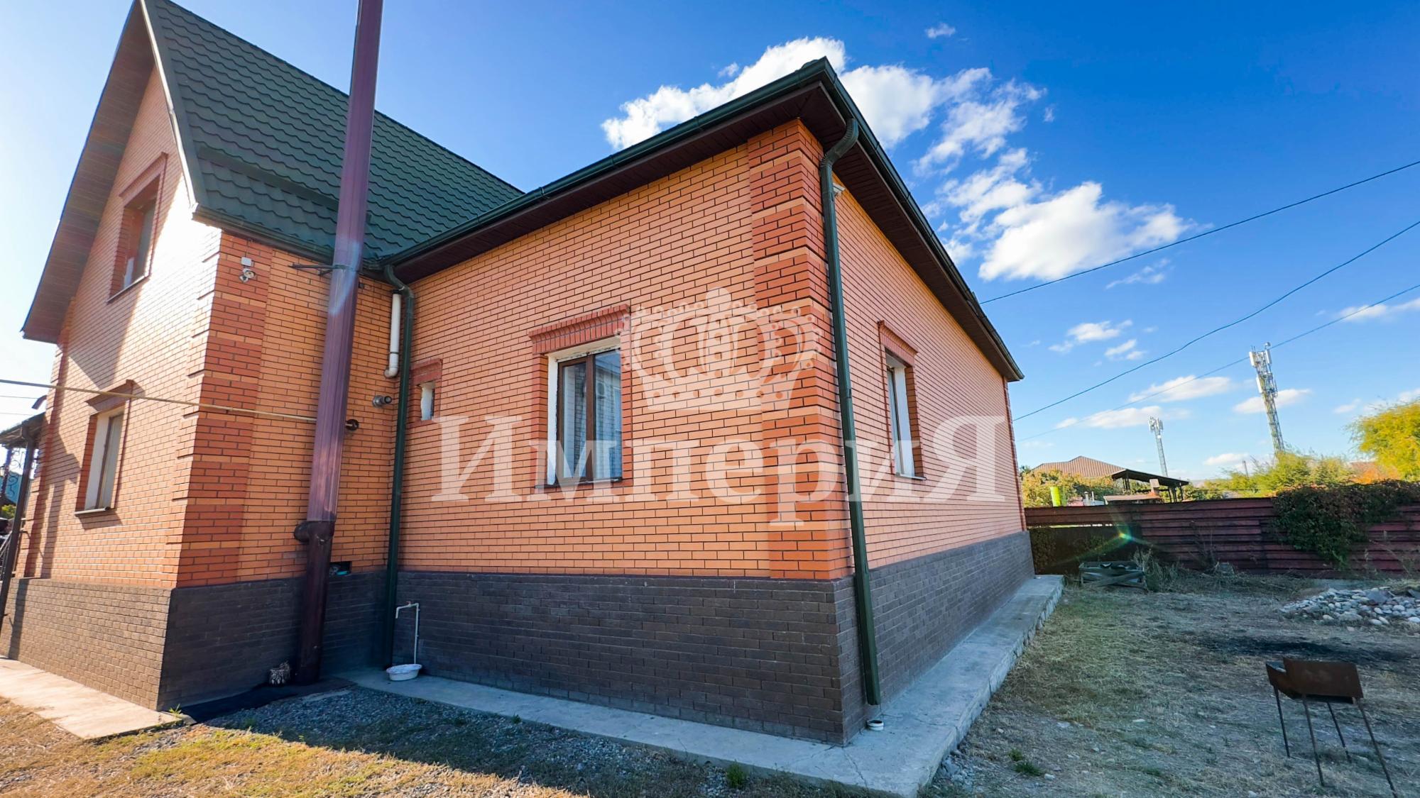 7-комнантный квартира, 395.0 м²,Базарбаева за 75 000 000