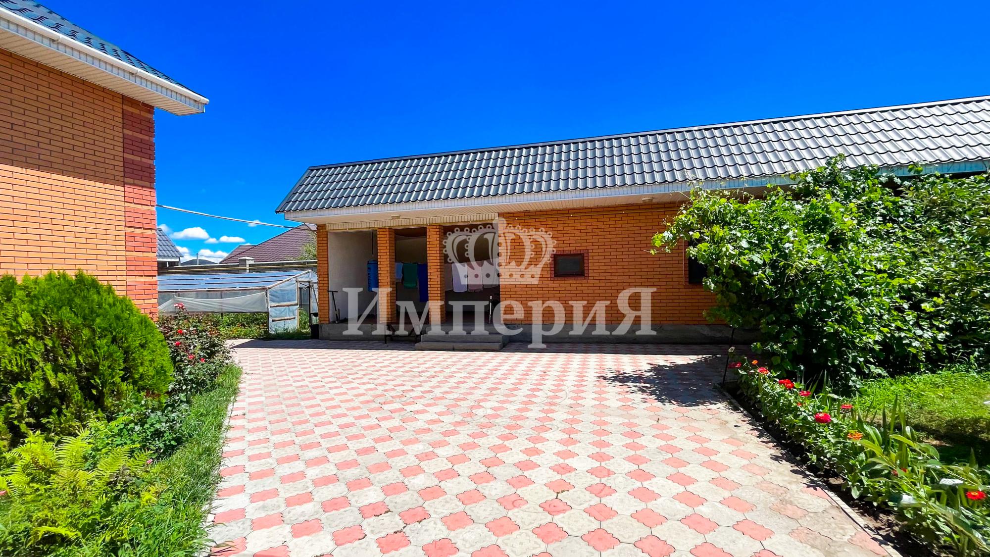 8-комнантный квартира, 270.0 м²,Айманова за 70 000 000