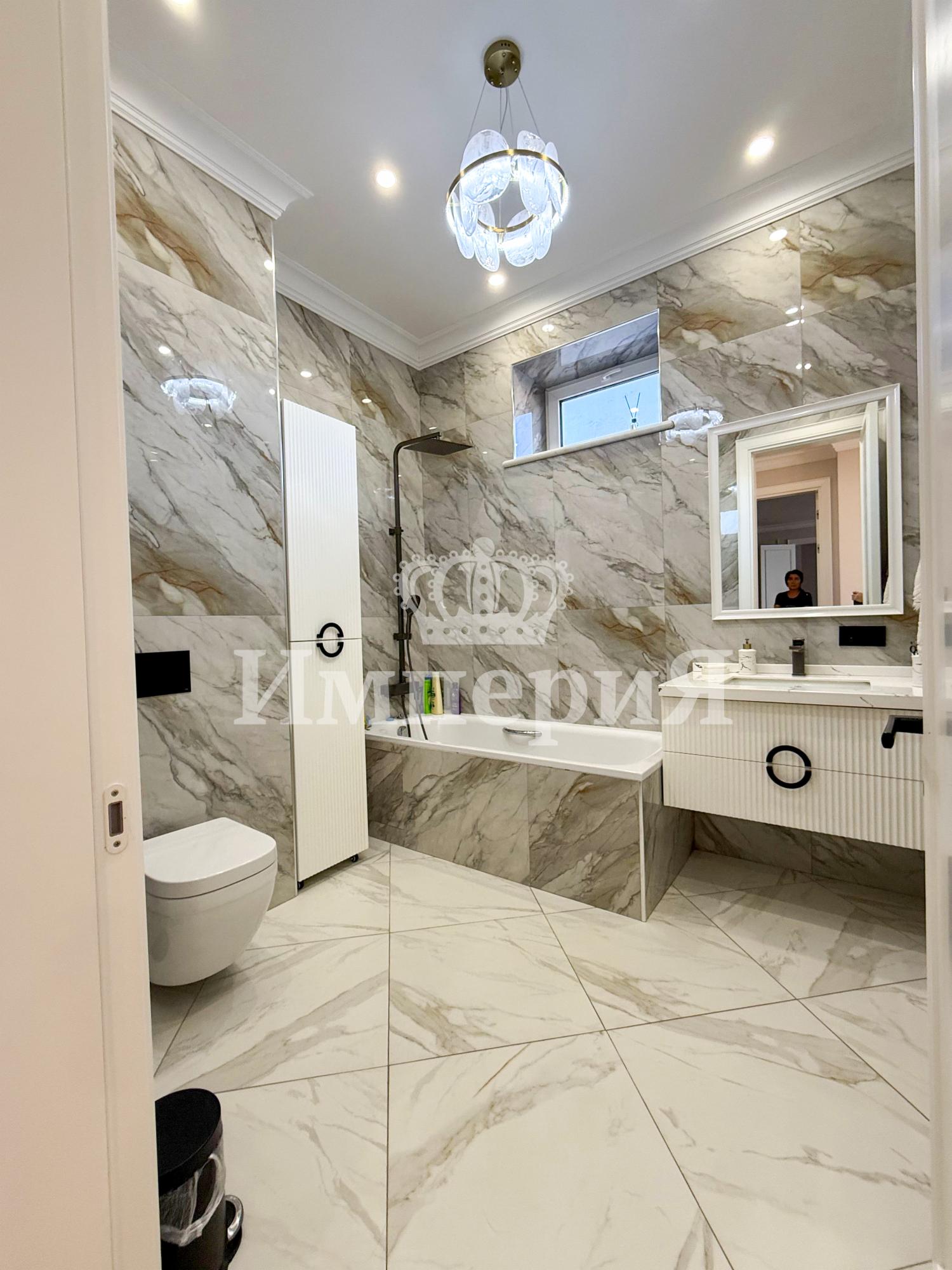 4-комнантная квартира, 200.0 м²,Каратал за 140 000 000