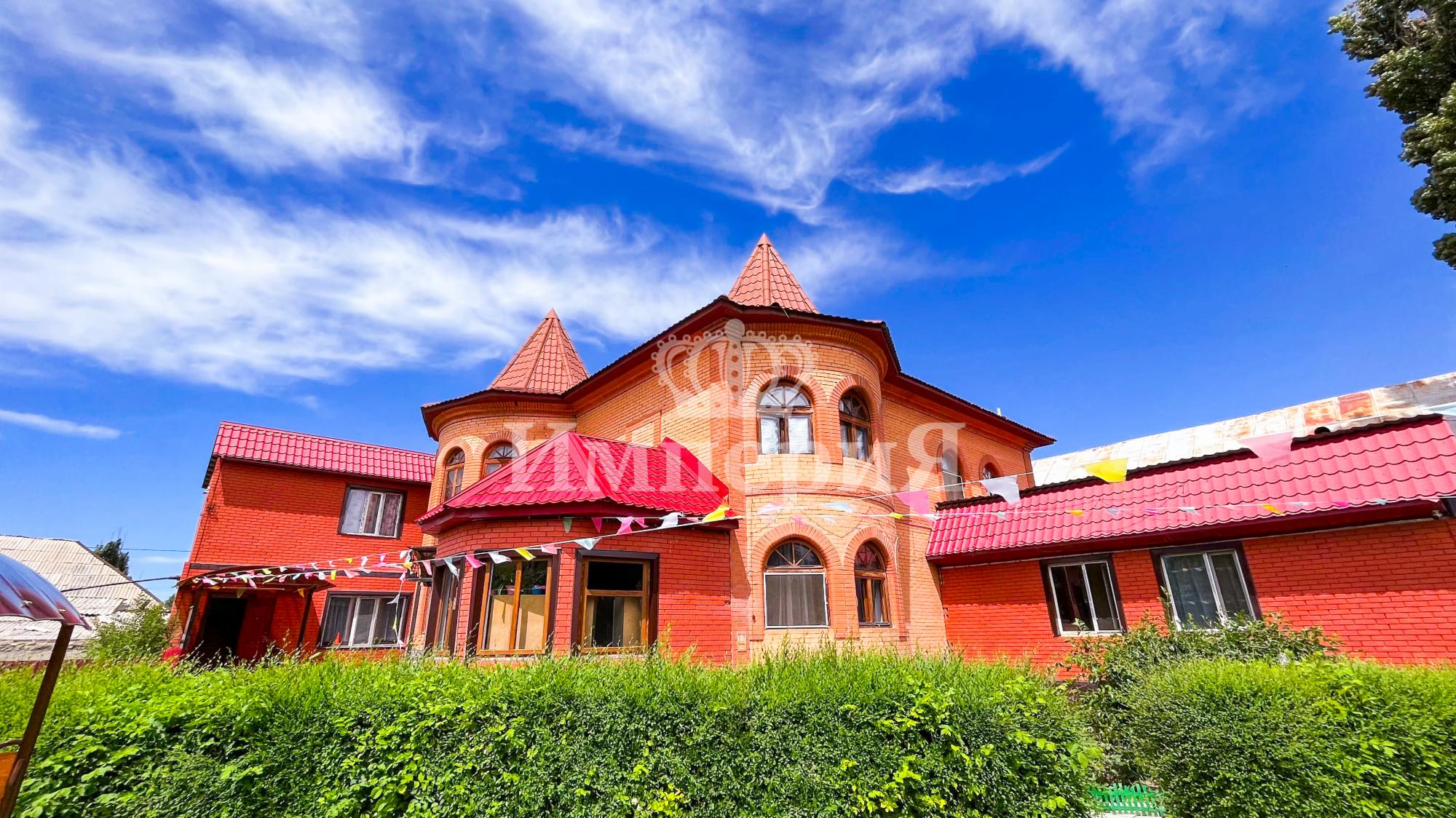 10-комнантный квартира, 600.0 м²,Биржан Сал за 190 000 000