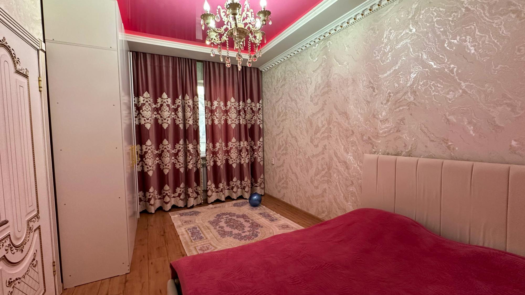 4-комнантная квартира, 143.0 м²,Муратбаева за 60 000 000