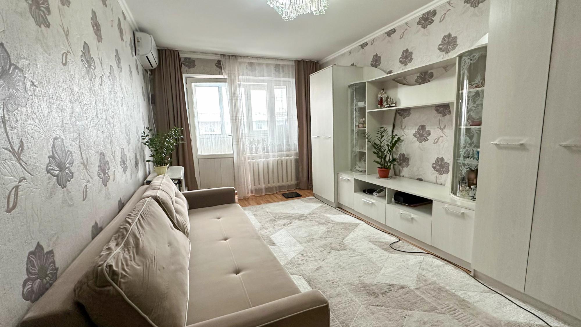 2-комнантная квартира, 43.0 м²,4 мкр за 15 800 000