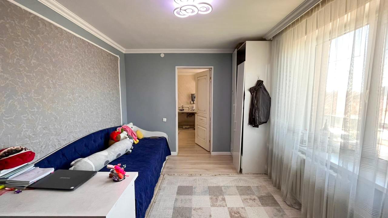 5-комнантный квартира, 185.0 м²,Кабанбай Батыра за 60 000 000