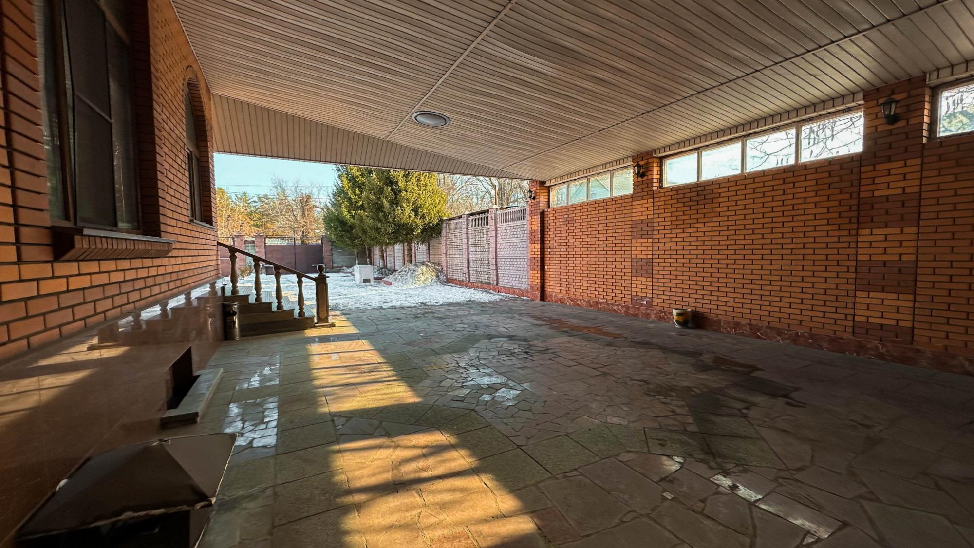 6-комнантный квартира, 250.0 м²,Толебаева за 127 000 000