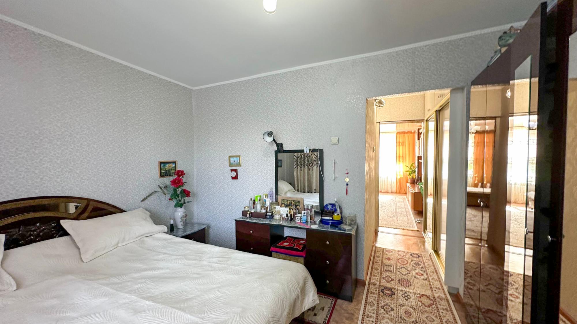 4-комнантная квартира, 71.0 м²,5 мкр за 25 000 000