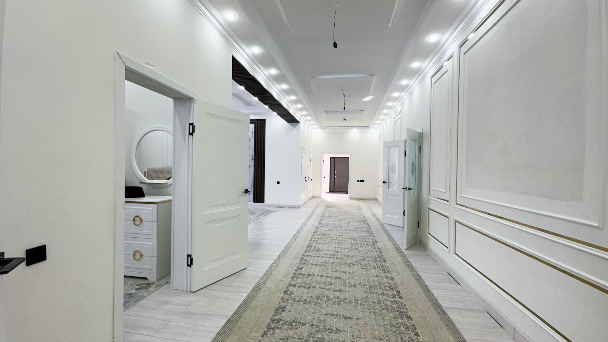 6-комнантный квартира, 200.8 м²,Еркин за 51 000 000