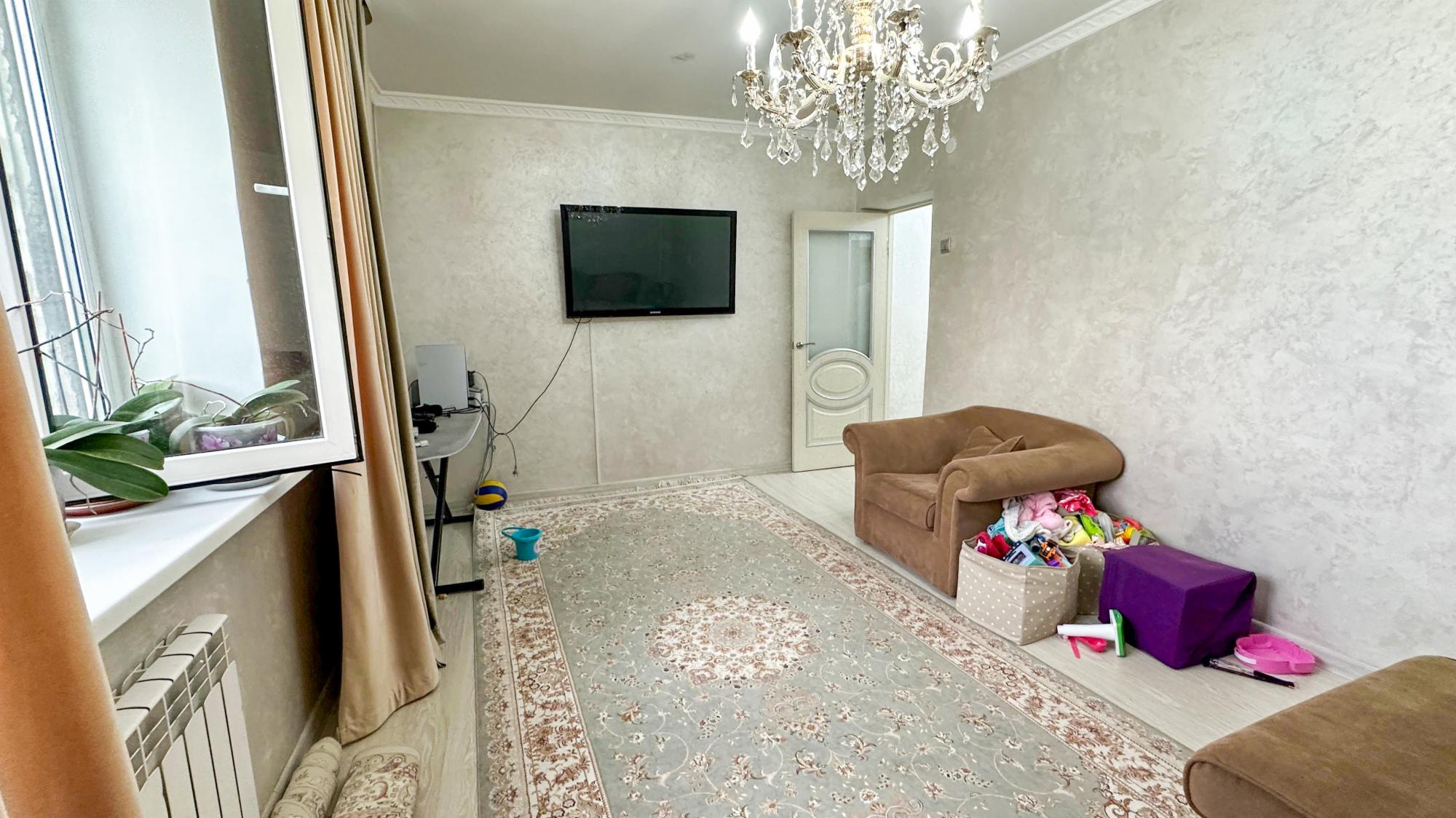 4-комнантная квартира, 94.0 м²,4 мкр за 27 500 000