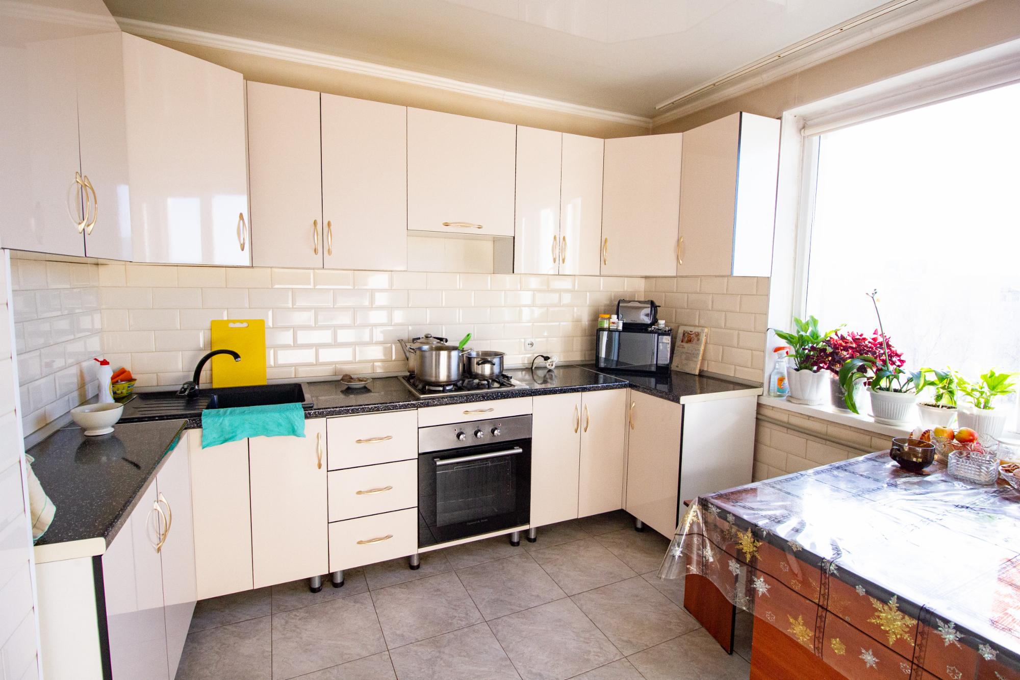 5-комнантная квартира, 107.0 м²,3 мкр за 33 000 000