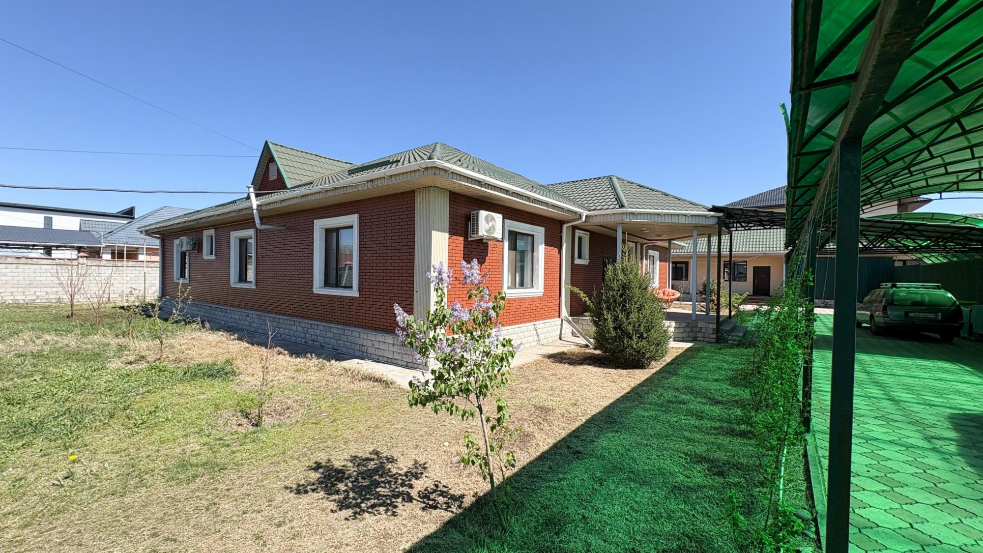 6-комнантный квартира, 300.0 м²,Талдыкорганская за 115 000 000