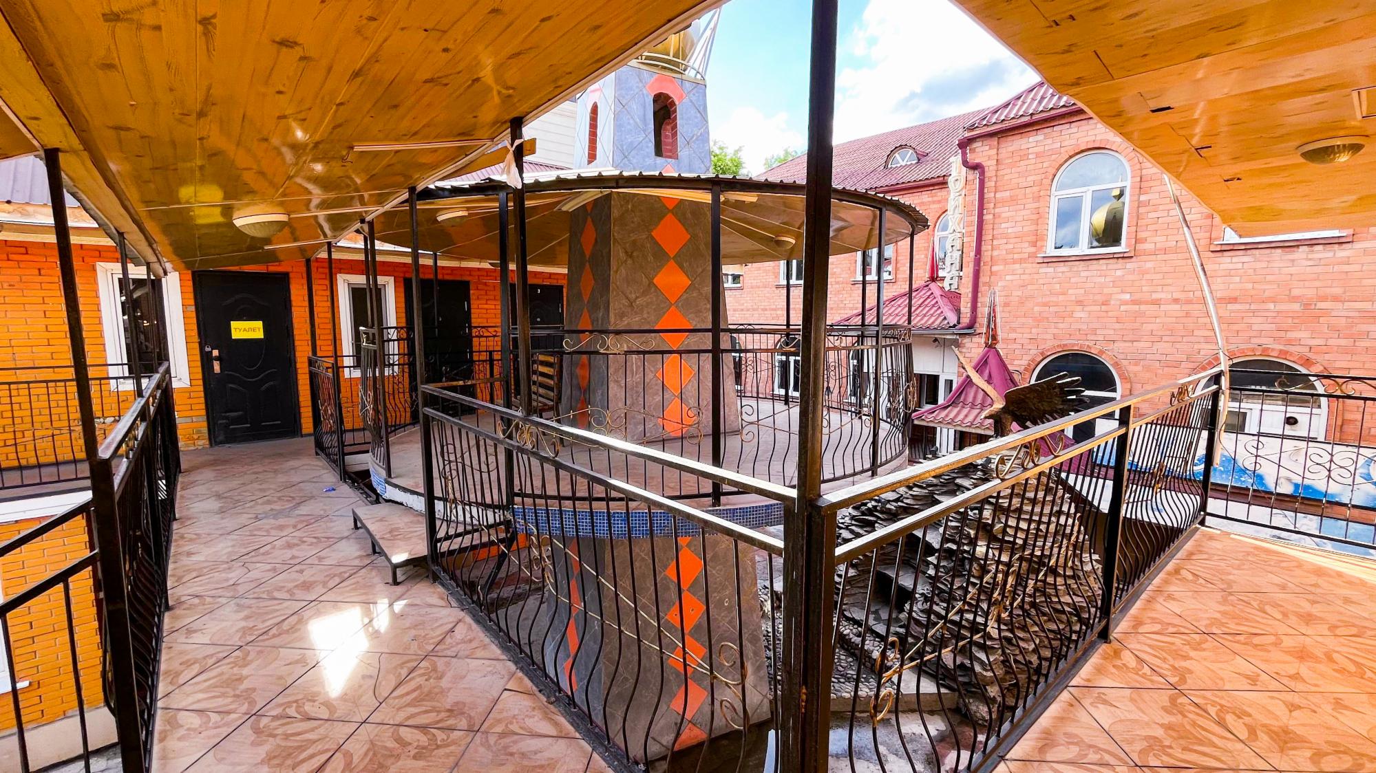 15-комнантный квартира, 720.0 м²,Кабанбай Батыра за 370 000 000