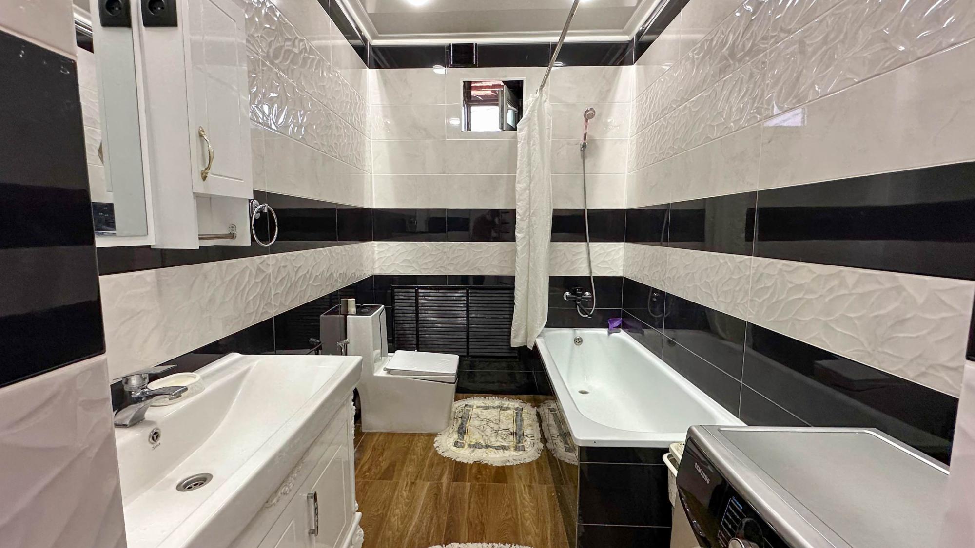 4-комнантный квартира, 129.0 м²,Жазиралы за 42 000 000