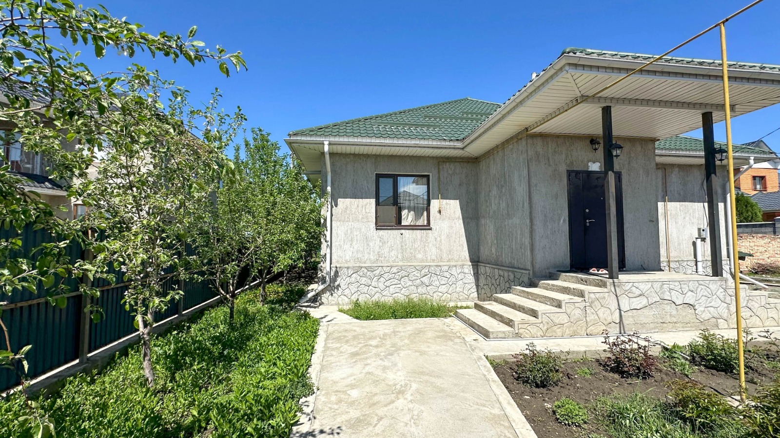 4-комнантный квартира, 197.0 м²,Айманова за 50 000 000