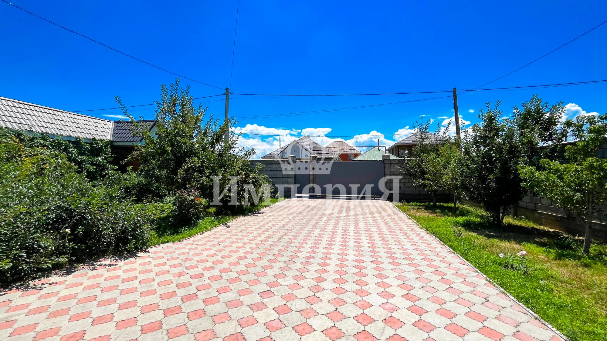 8-комнантный квартира, 270.0 м²,Айманова за 70 000 000