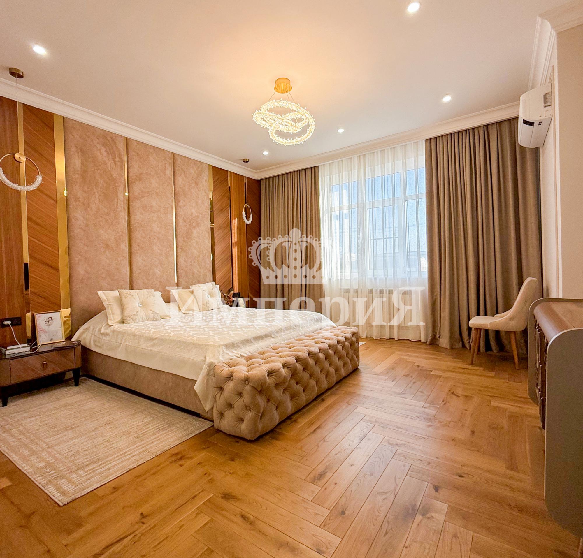 4-комнантная квартира, 200.0 м²,Каратал за 140 000 000