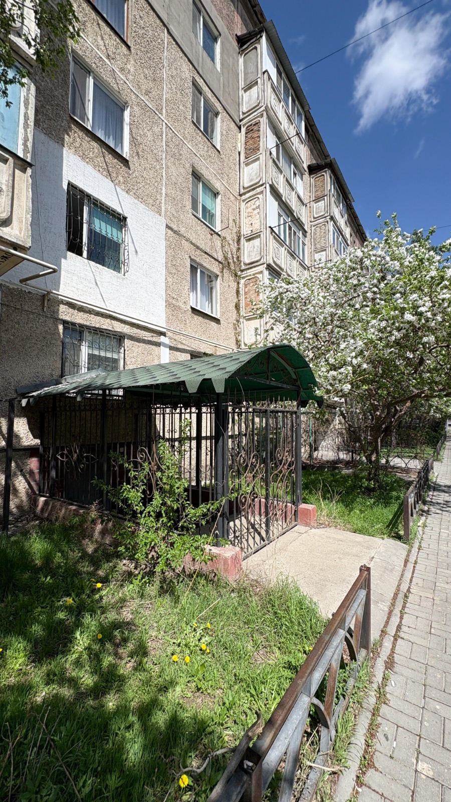 4-комнантная квартира, 88.0 м²,Кунаева за 40 000 000