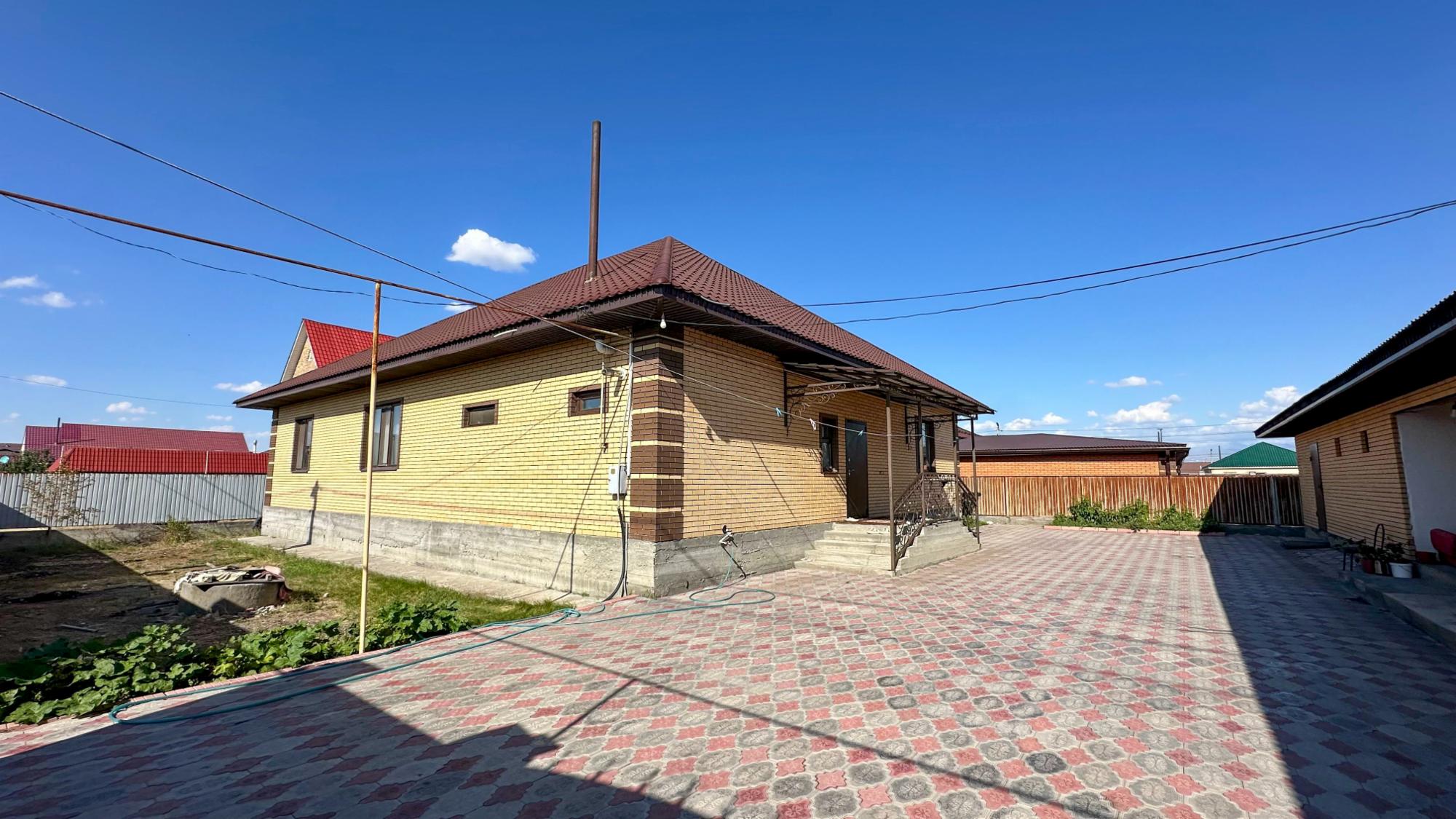 5-комнантный квартира, 196.0 м²,Жылысай за 60 000 000