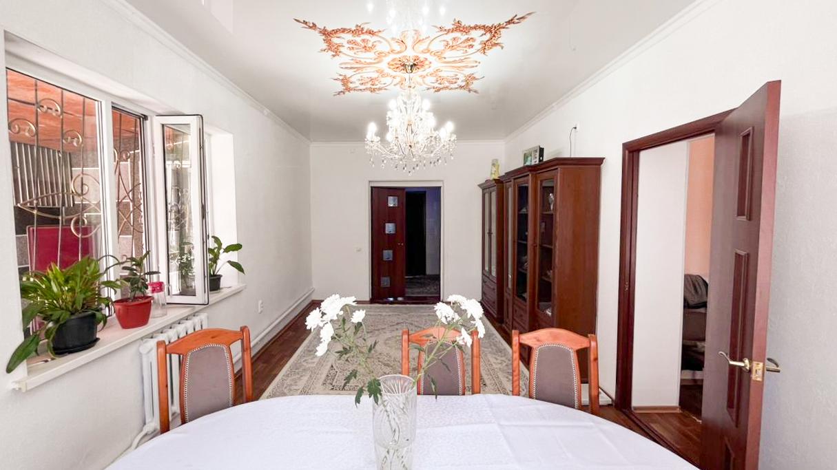 5-комнантная квартира, 95.0 м²,Гаухар Ана за 32 000 000