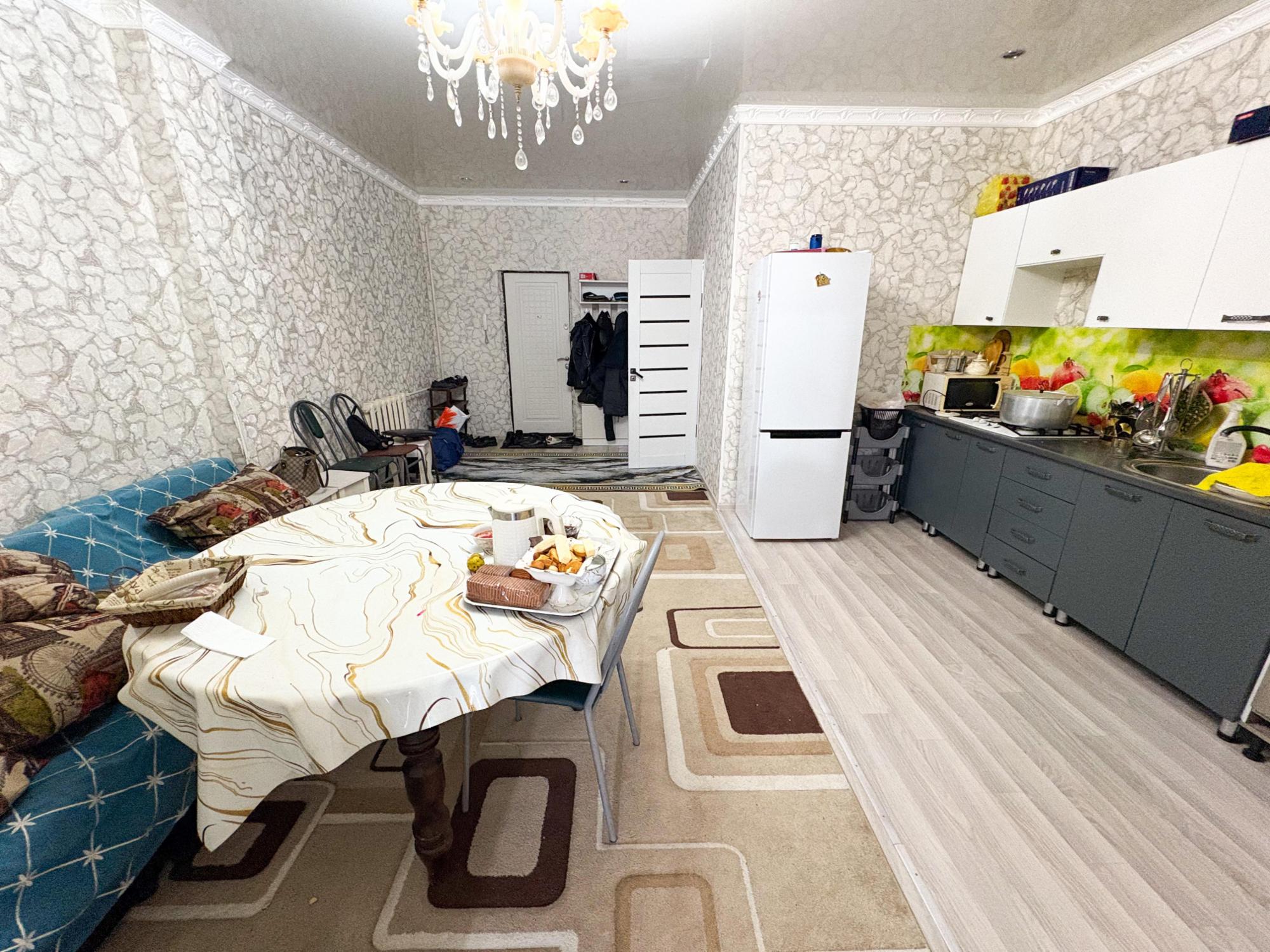2-комнантная квартира, 76.2 м²,Абая за 14 300 000