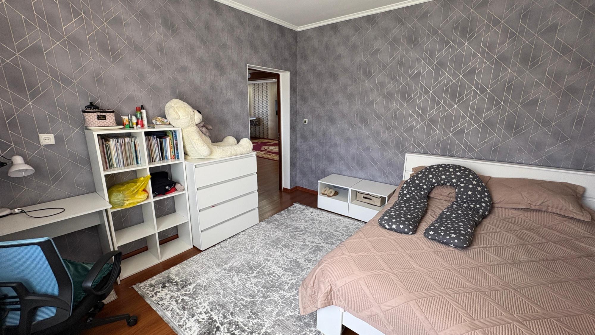 5-комнантный квартира, 139.5 м²,Жабаева за 52 000 000