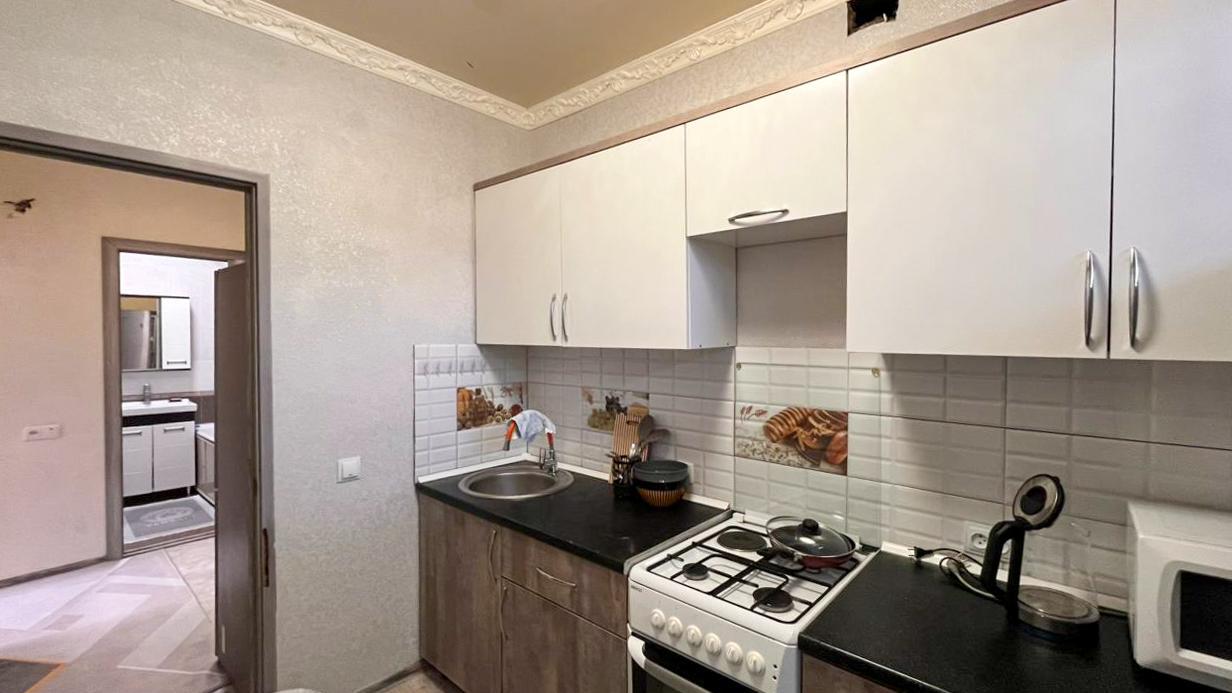 2-комнантная квартира, 42.0 м²,4 мкр за 18 000 000