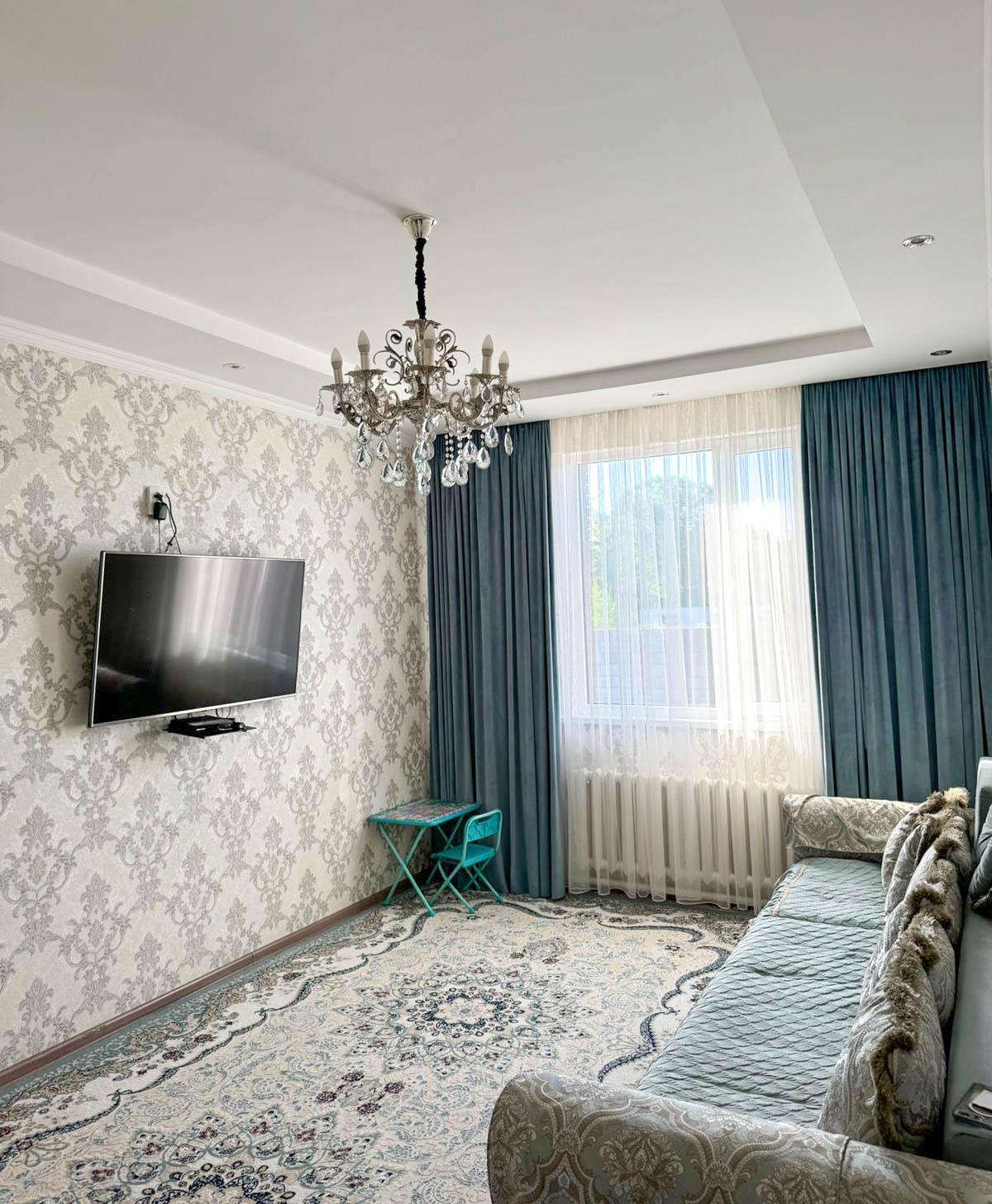 5-комнантный квартира, 170.0 м²,Абубакирова за 28 000 000