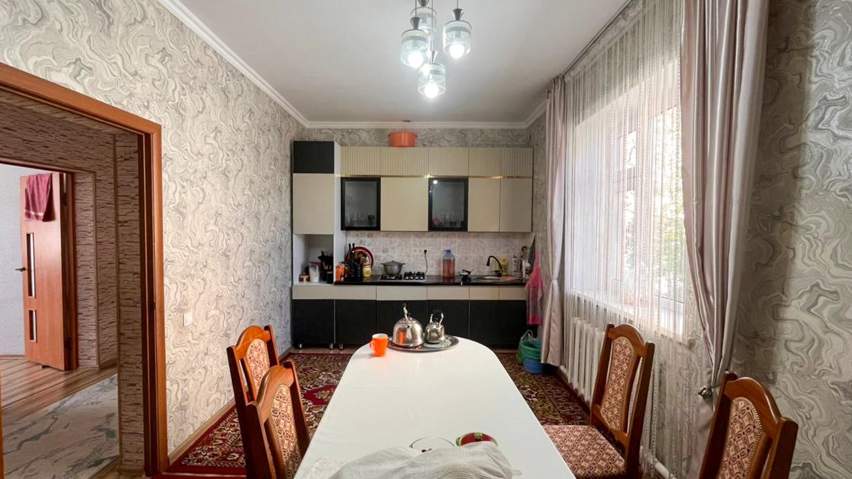 4-комнантный квартира, 170.0 м²,Алмалыбак за 50 000 000