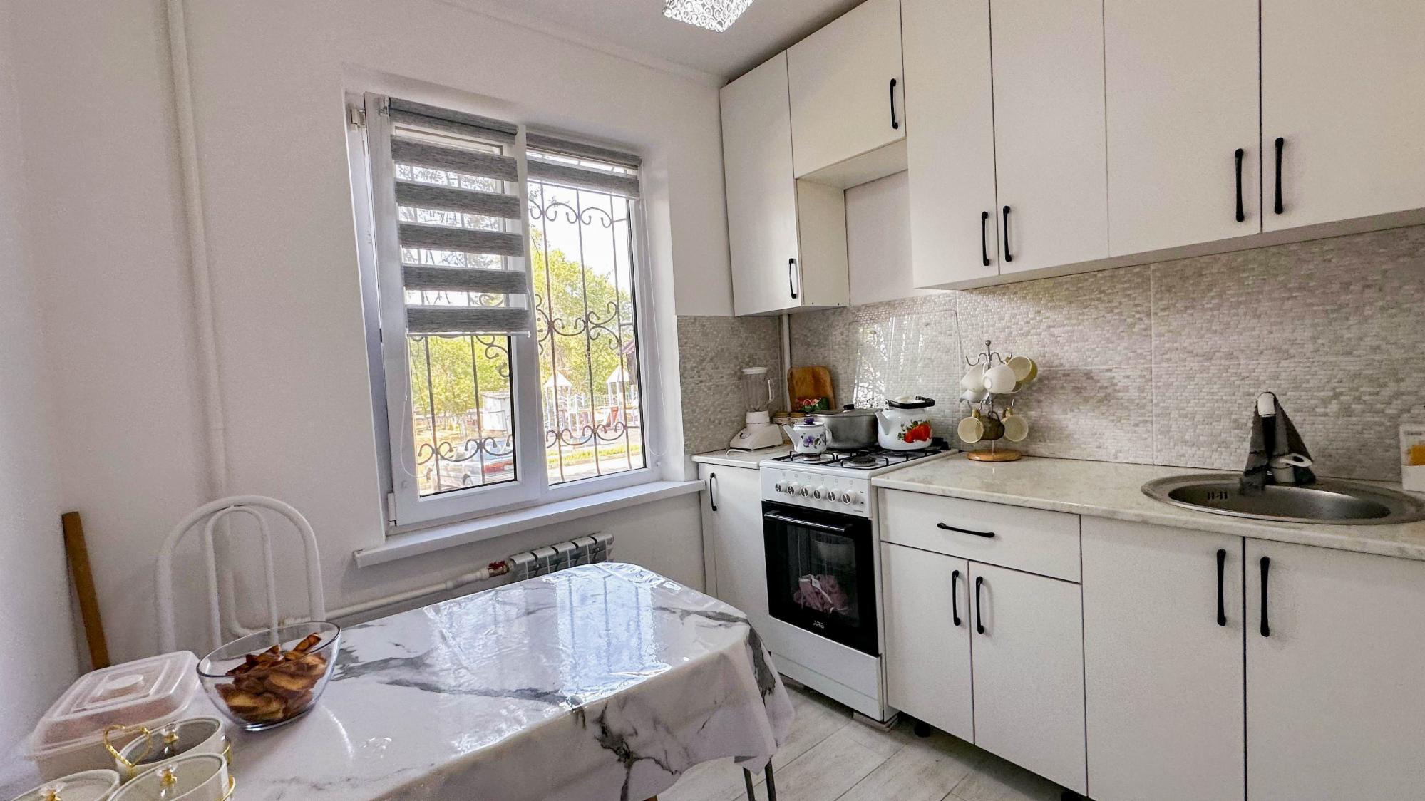 3-комнантная квартира, 57.4 м²,5 мкр за 17 800 000